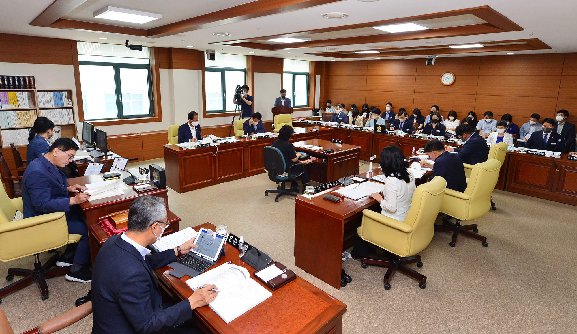 교육위원회, 교육국 소관 2022년도 주요업무보고 청취1