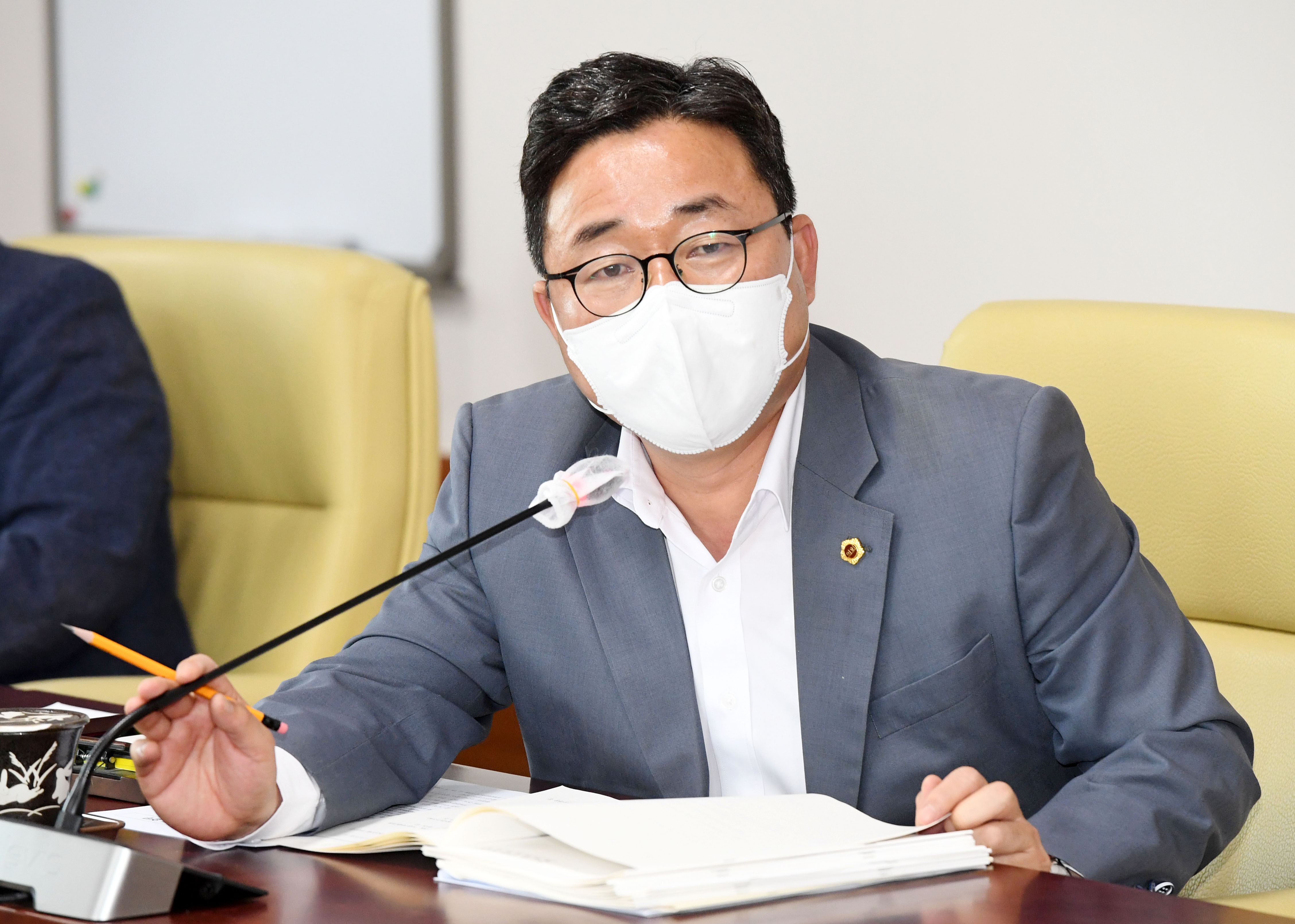제8대 전반기 울산광역시의회 제232회 임시회 기간중 행정자치위원회 소관  2022년도 주요업무보고 청취7