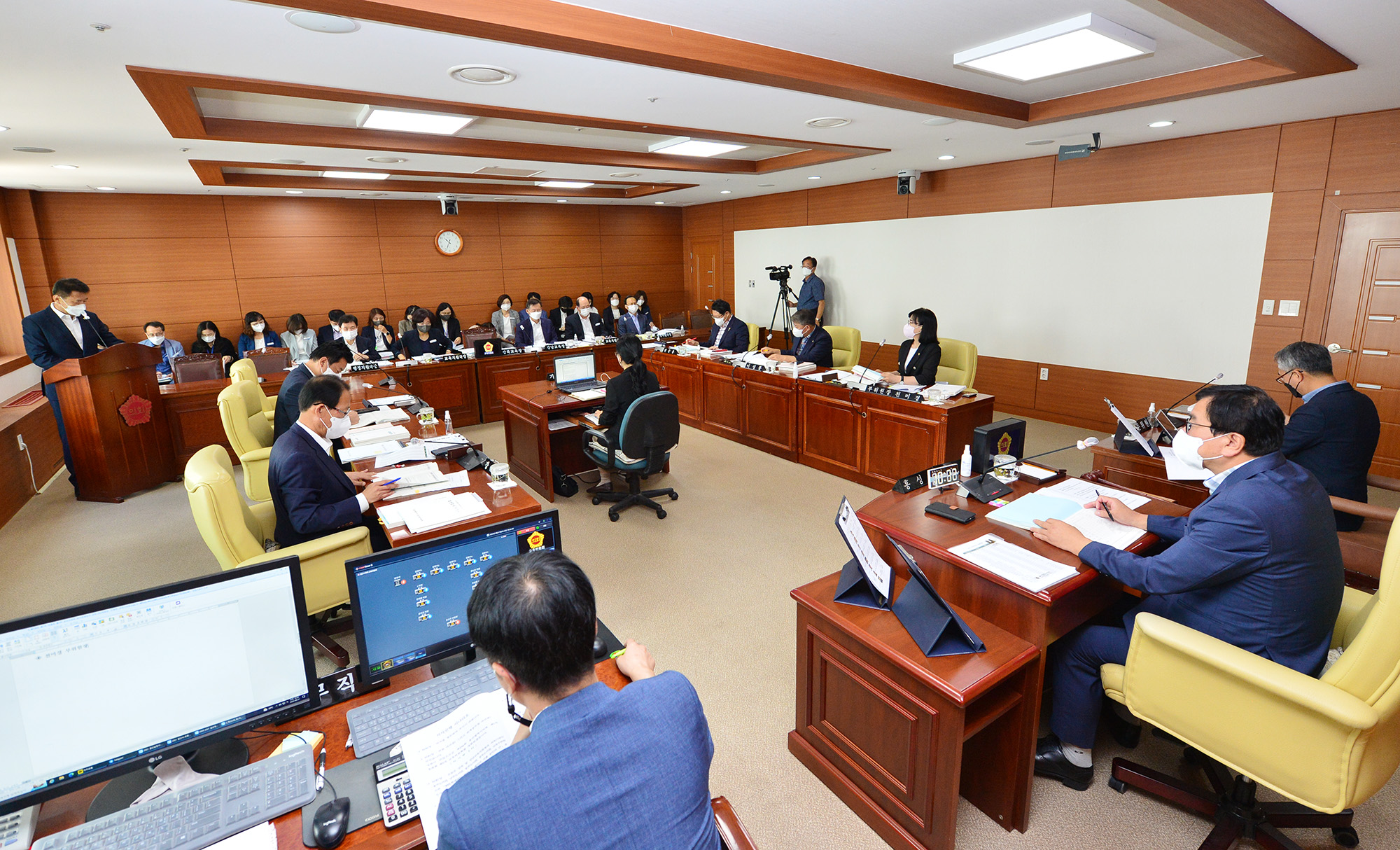 교육위원회, 2021회계연도 울산광역시교육청 결산 및 예비비 지출 승인의 건 심사2
