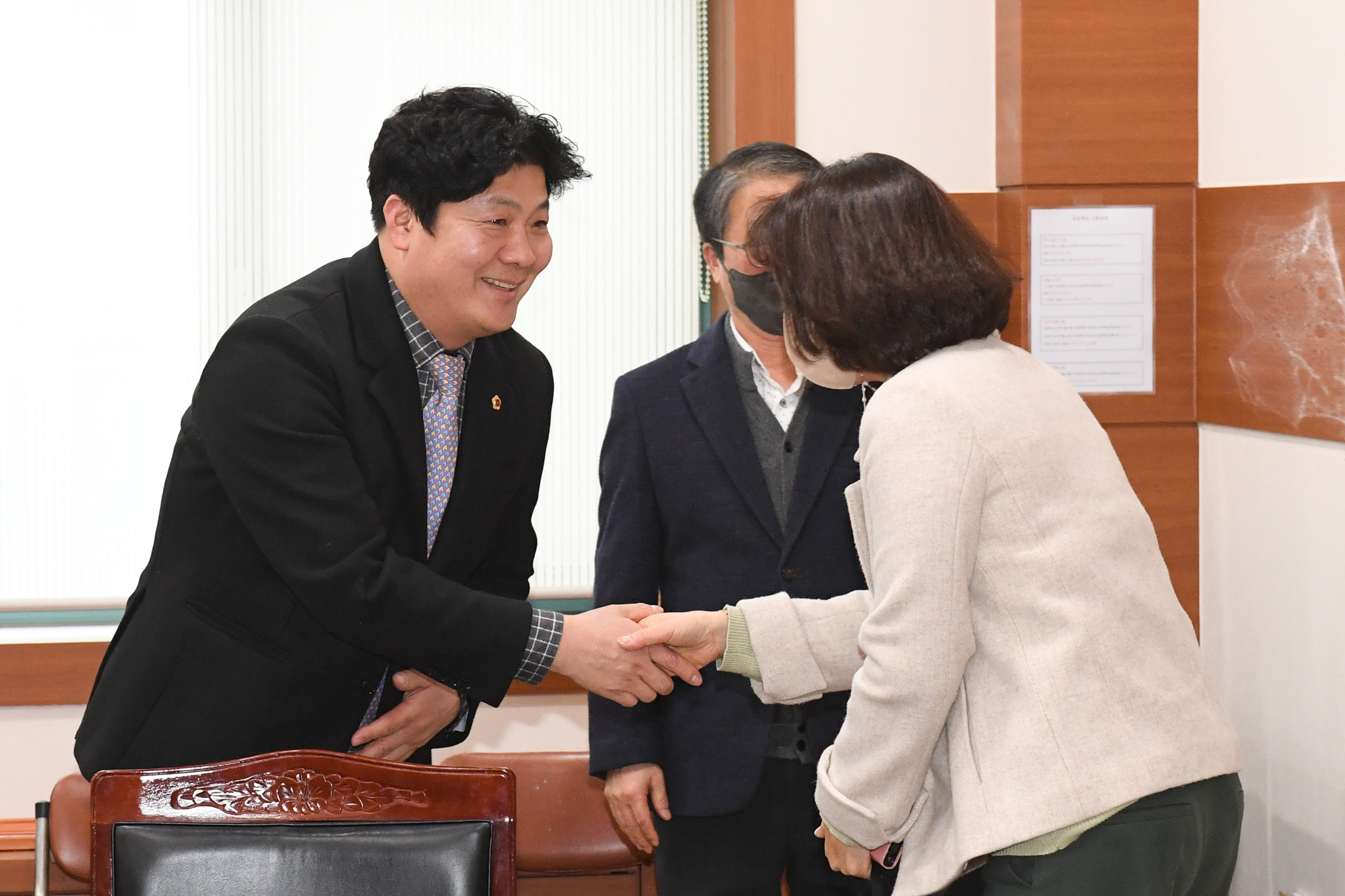 공진혁 행정자치부위원장, 울주군 노인복지관 의견청취 간담회3