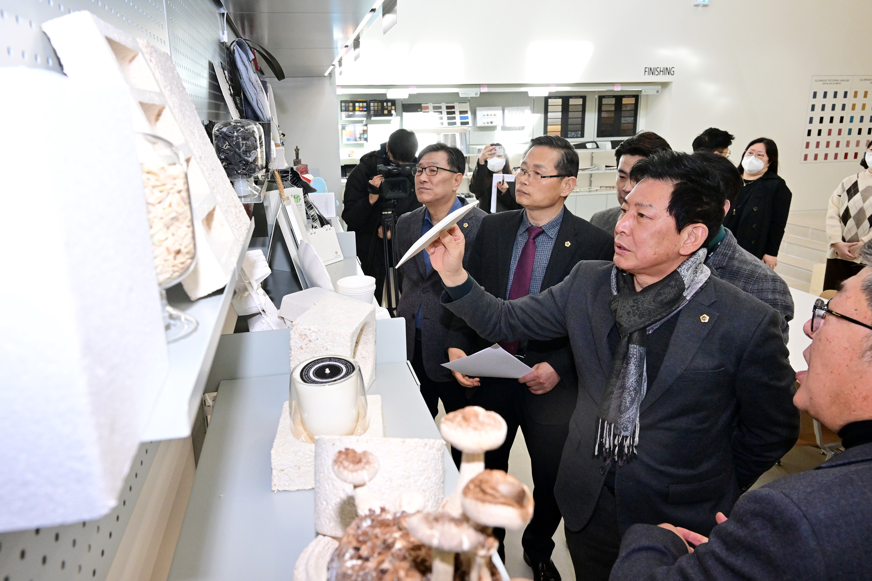 산업건설위원회, 울산 디자인주도 제조혁신센터 방문 현장활동7