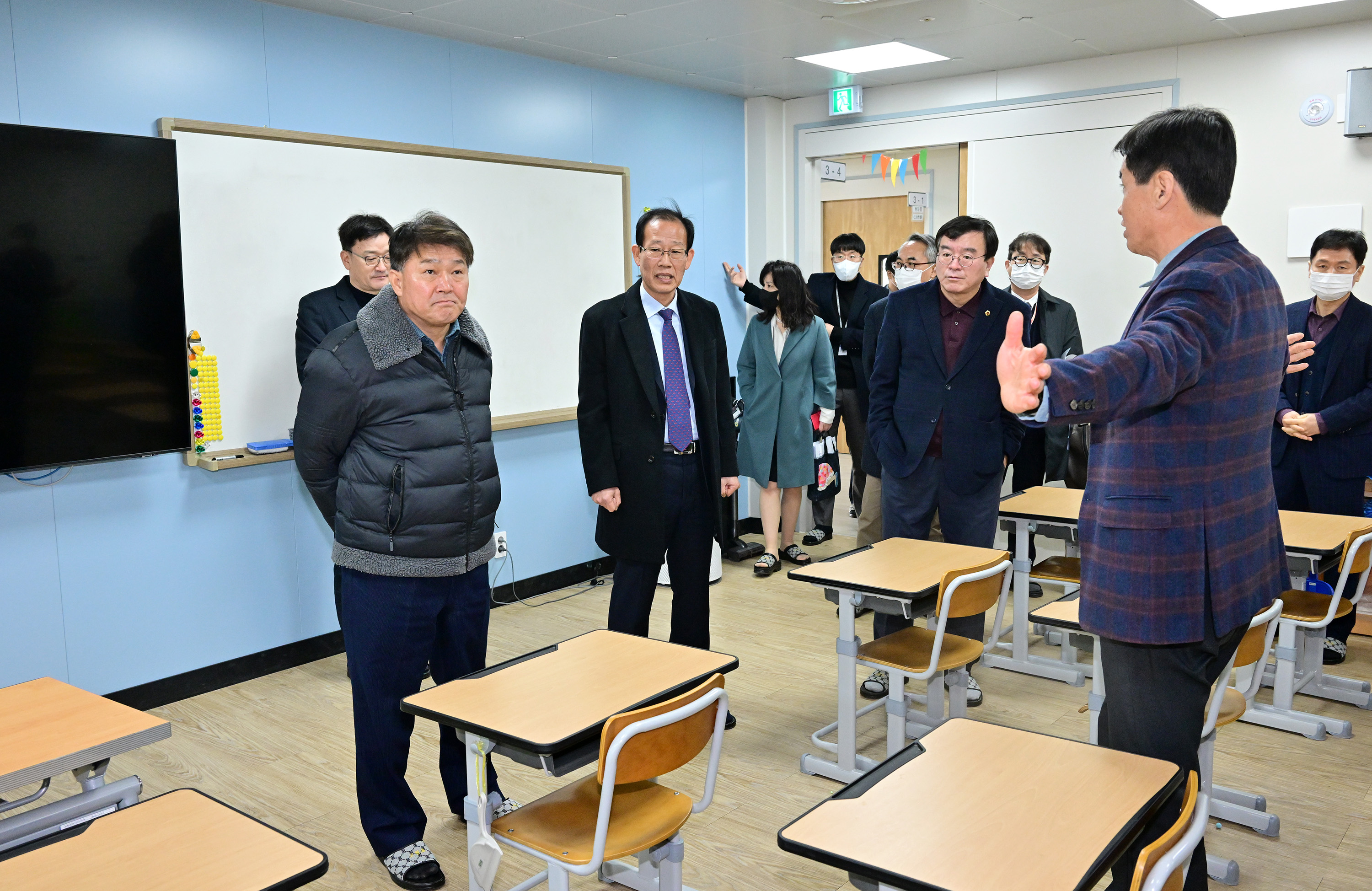 교육위원회, 고헌초 증축공사 준공에 따른 시설 및 개학 준비 상황 점검10