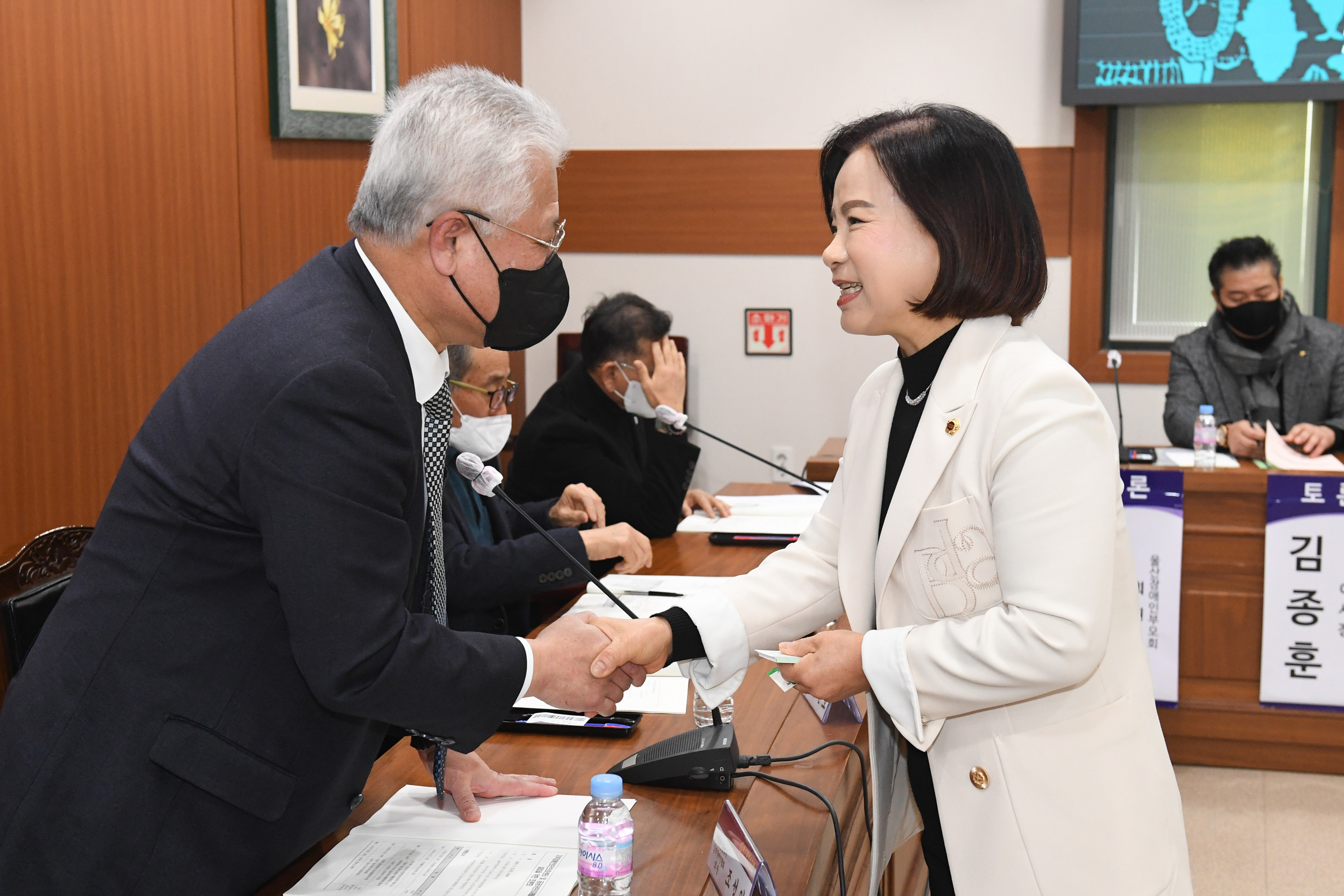 손명희 의원 지역장애인보건의료센터 및 공공어린이재활센터 설립을 위한 토론회3