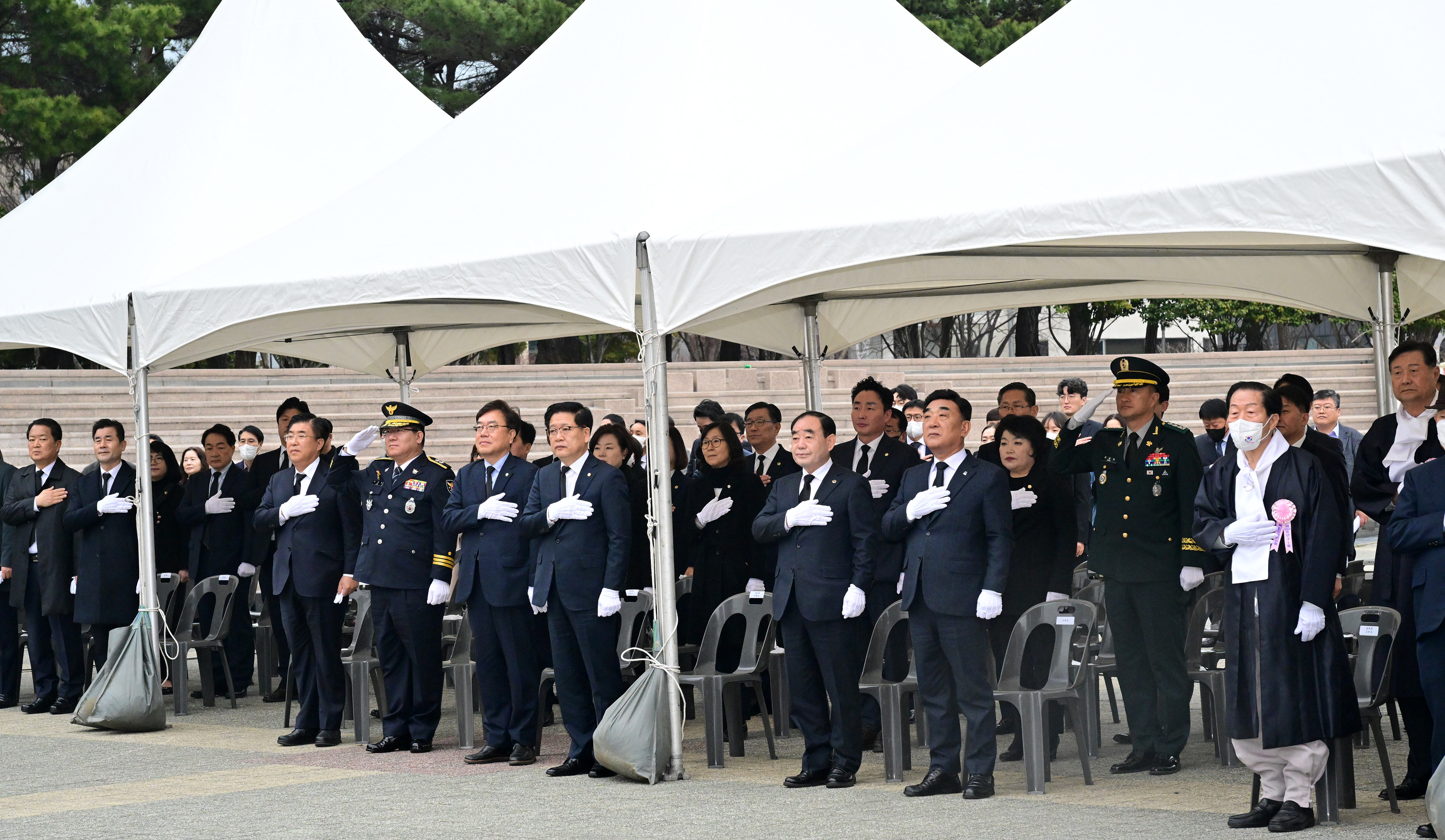 제104주년 3·1절 기념 울산항일독립운동기념탑 참배1