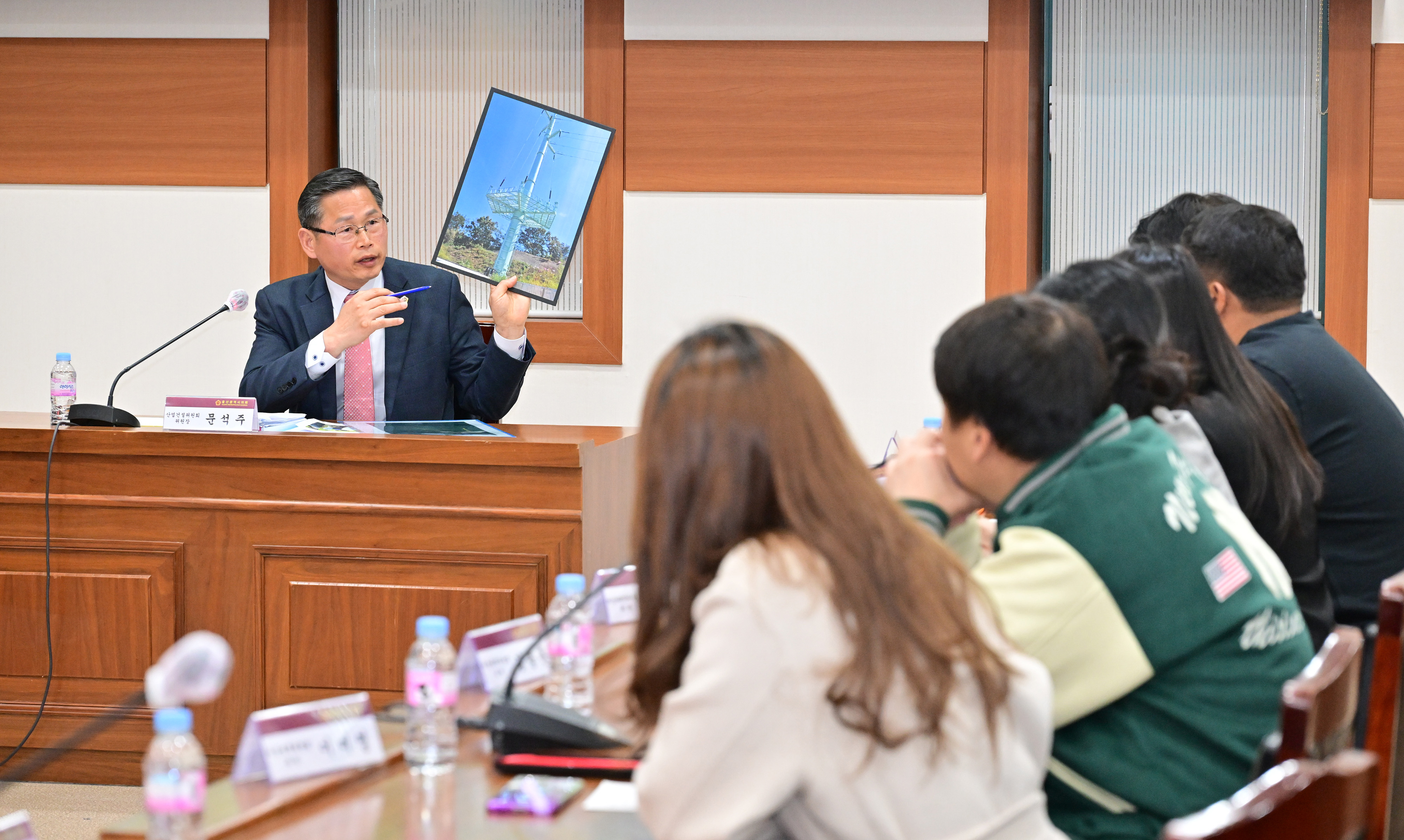 문석주 산업건설위원장, 율동지구 송전탑 이전 설치 논의 간담회1