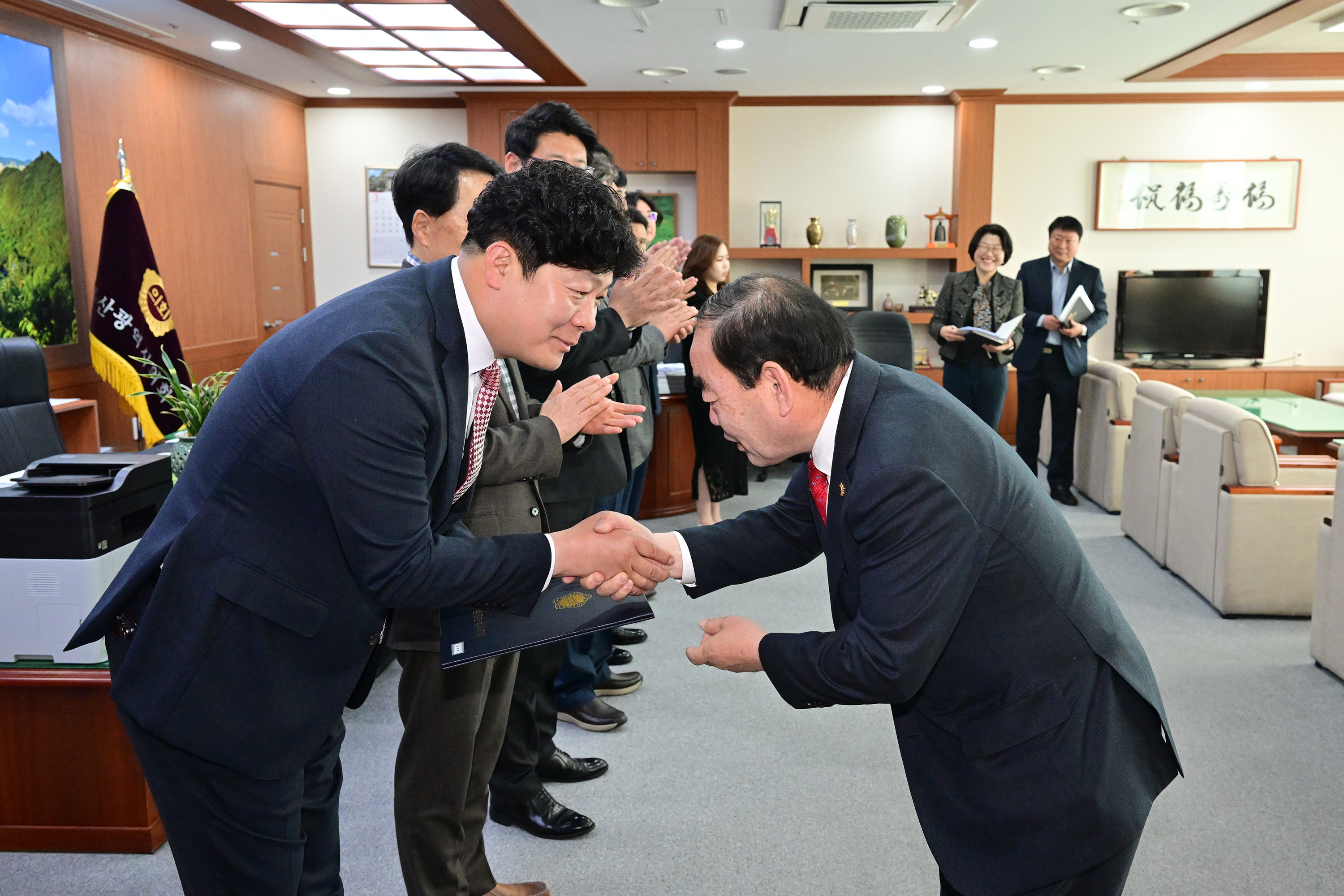 울산광역시의회, 2022회계연도 울산광역시 결산검사위원 위촉식3