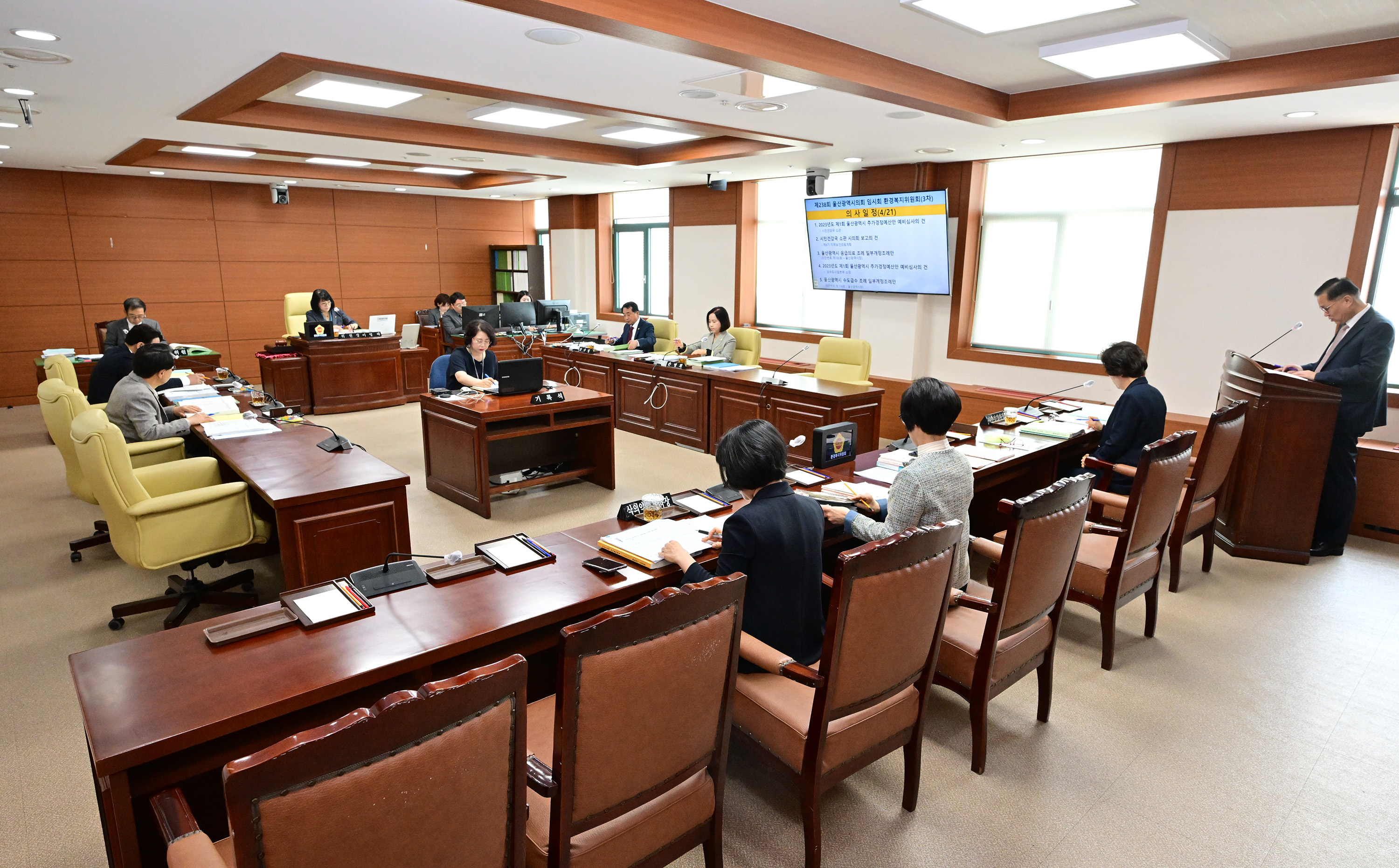 환경복지위원회, 시민건강국 소관 추가경정예산안 예비심사 및 각종안건 심사3