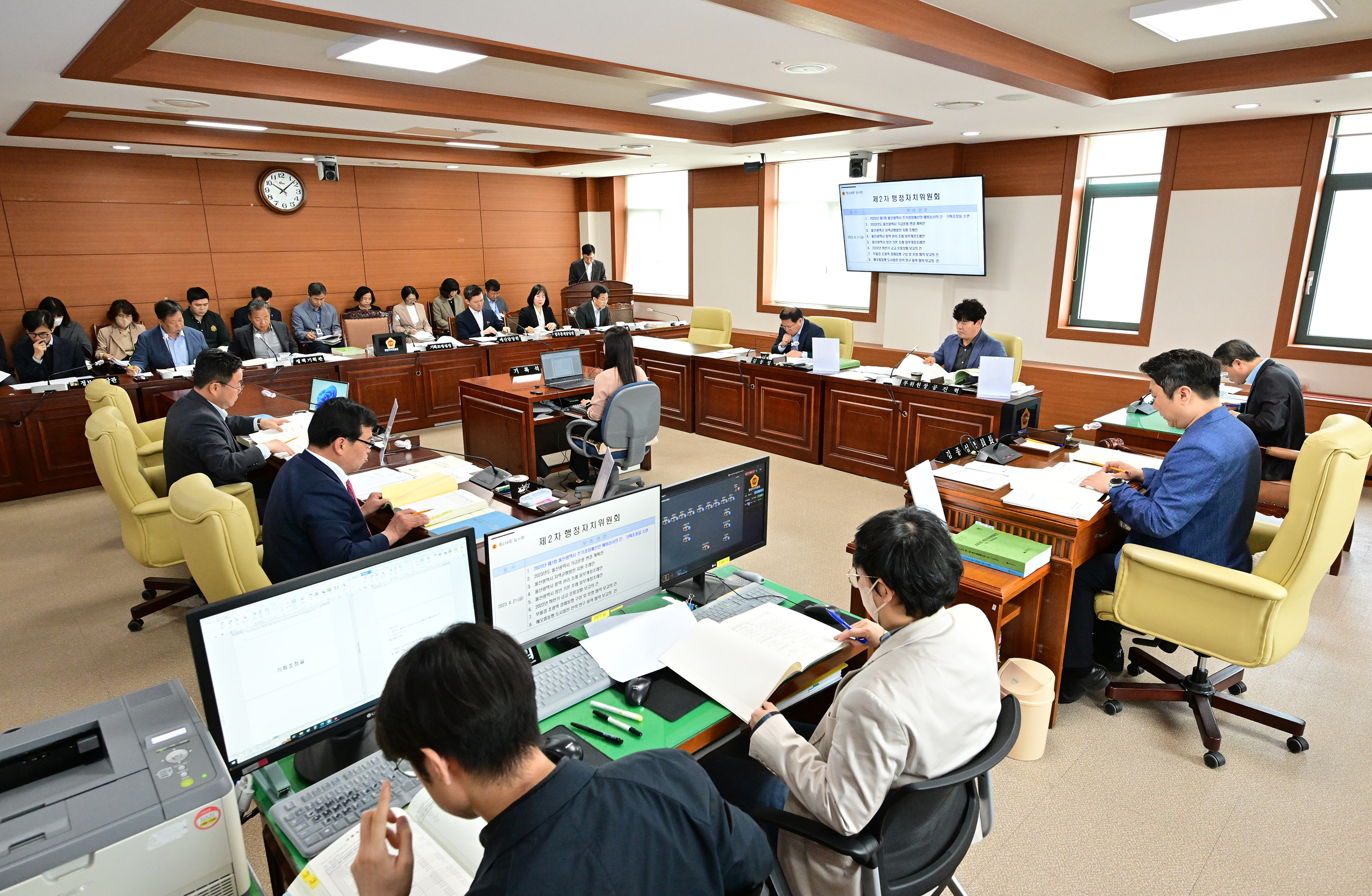 행정자치위원회, 기획조정실 소관 추가경정예산안 예비심사 및 각종안건 심사1