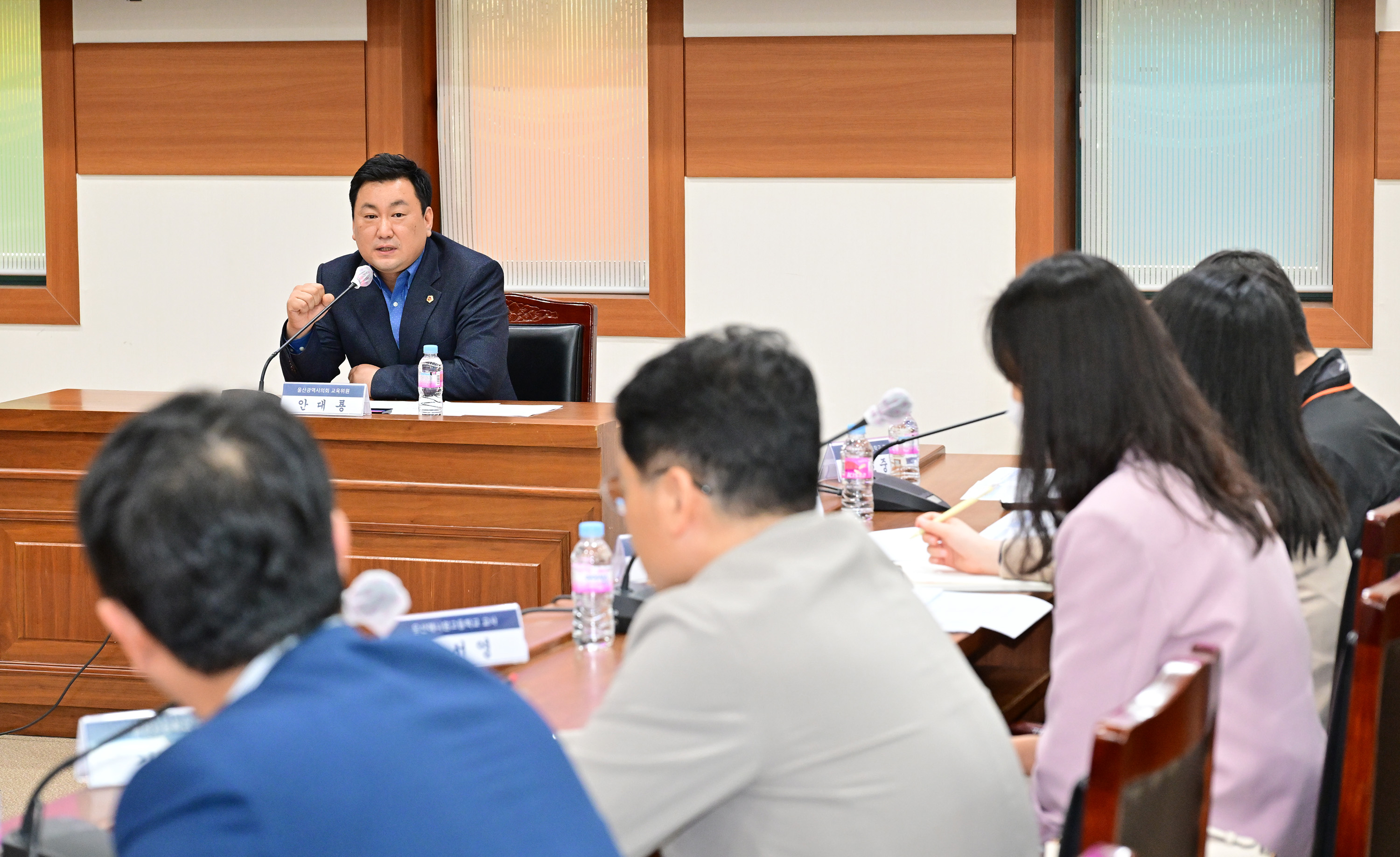 안대룡 예산결산특별위원장, 중·고등학교 기숙사 복지사각 해소를 위한 간담회3
