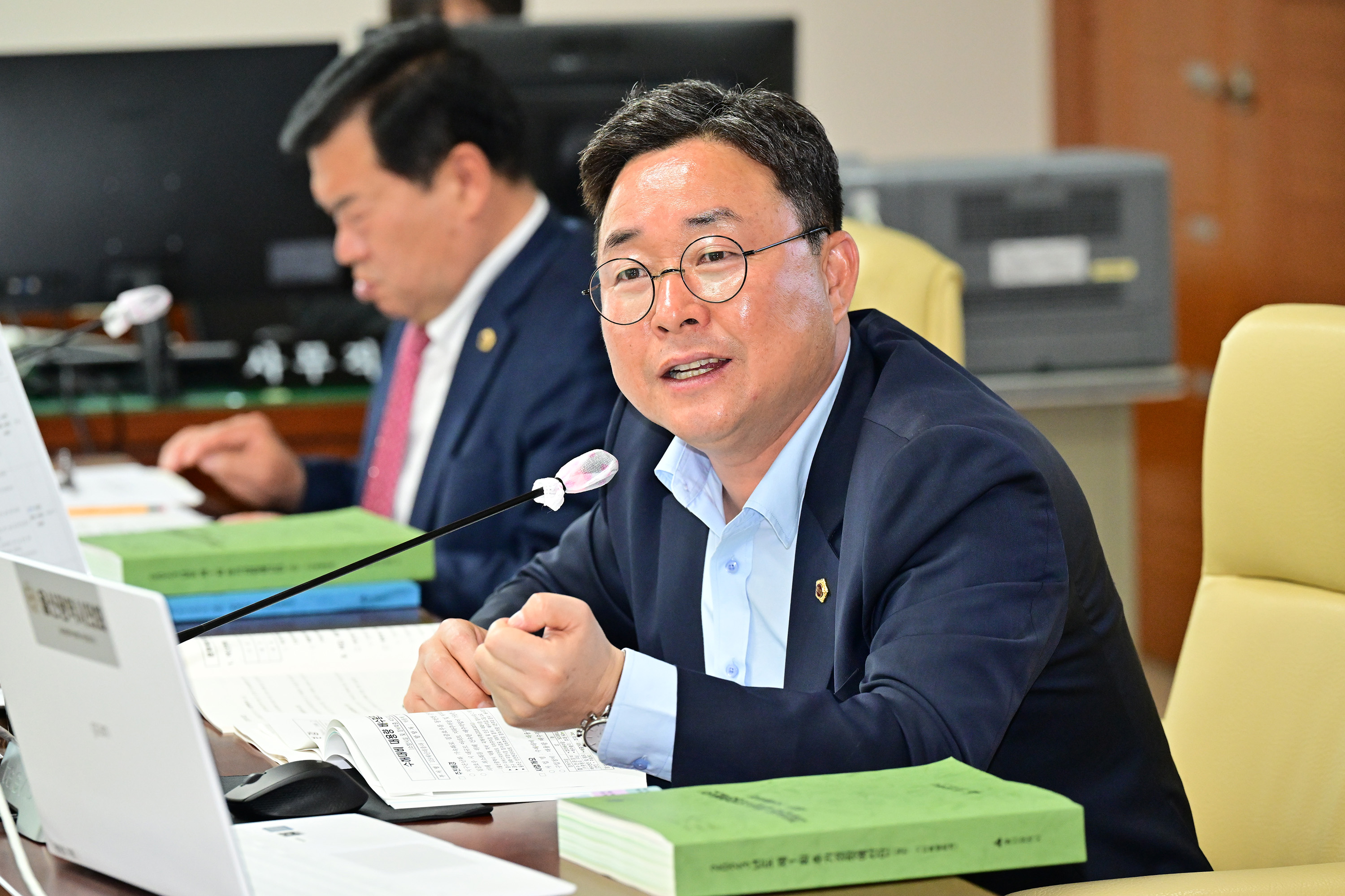 행정자치위원회, 소방본부·소방서·울산안전체험관 소관 추가경정예산안 예비심사 및 각종안건 심사7