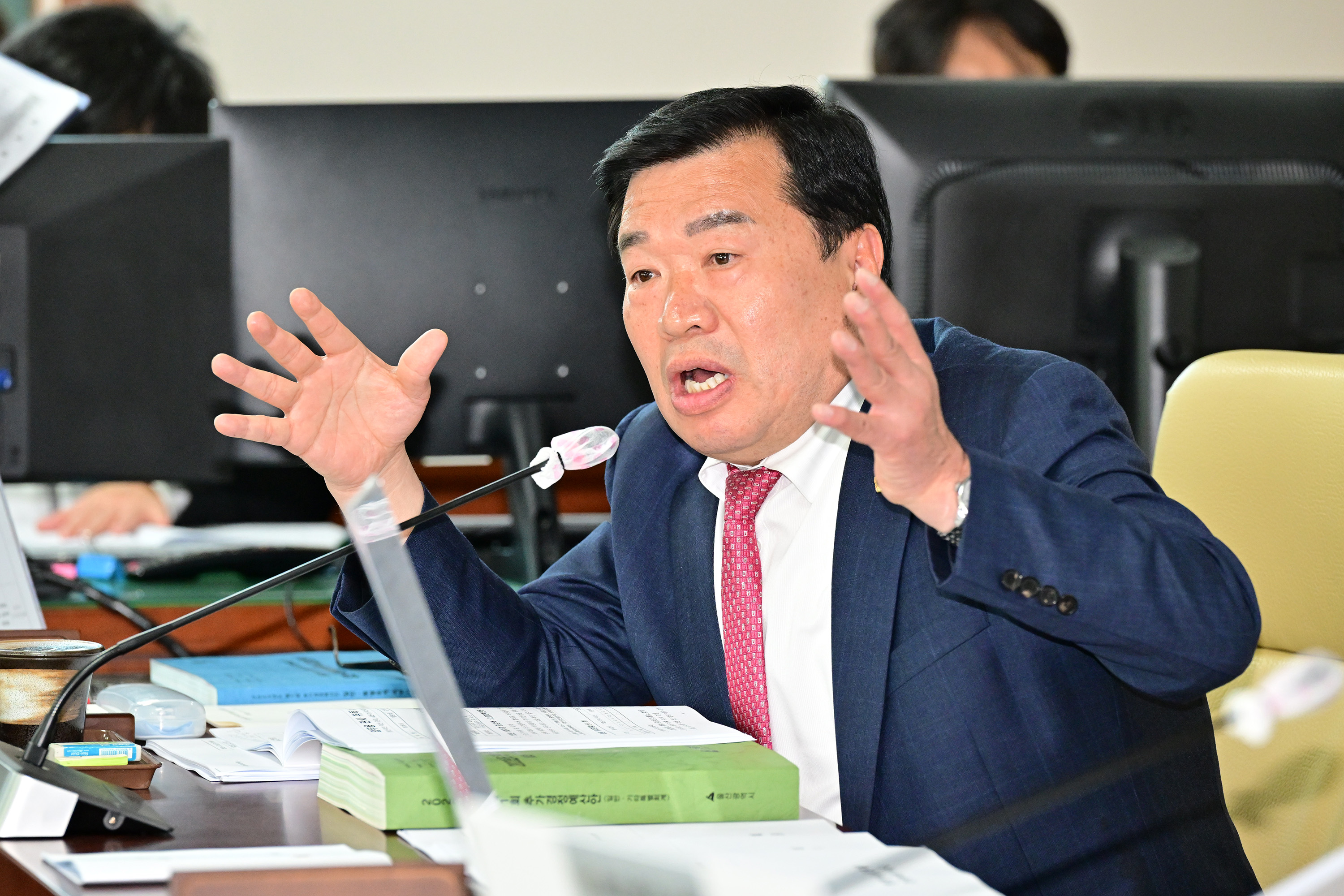 행정자치위원회, 행정국·자치경찰위원회 소관 추가경정예산안 심사 및 각종안건 심사7
