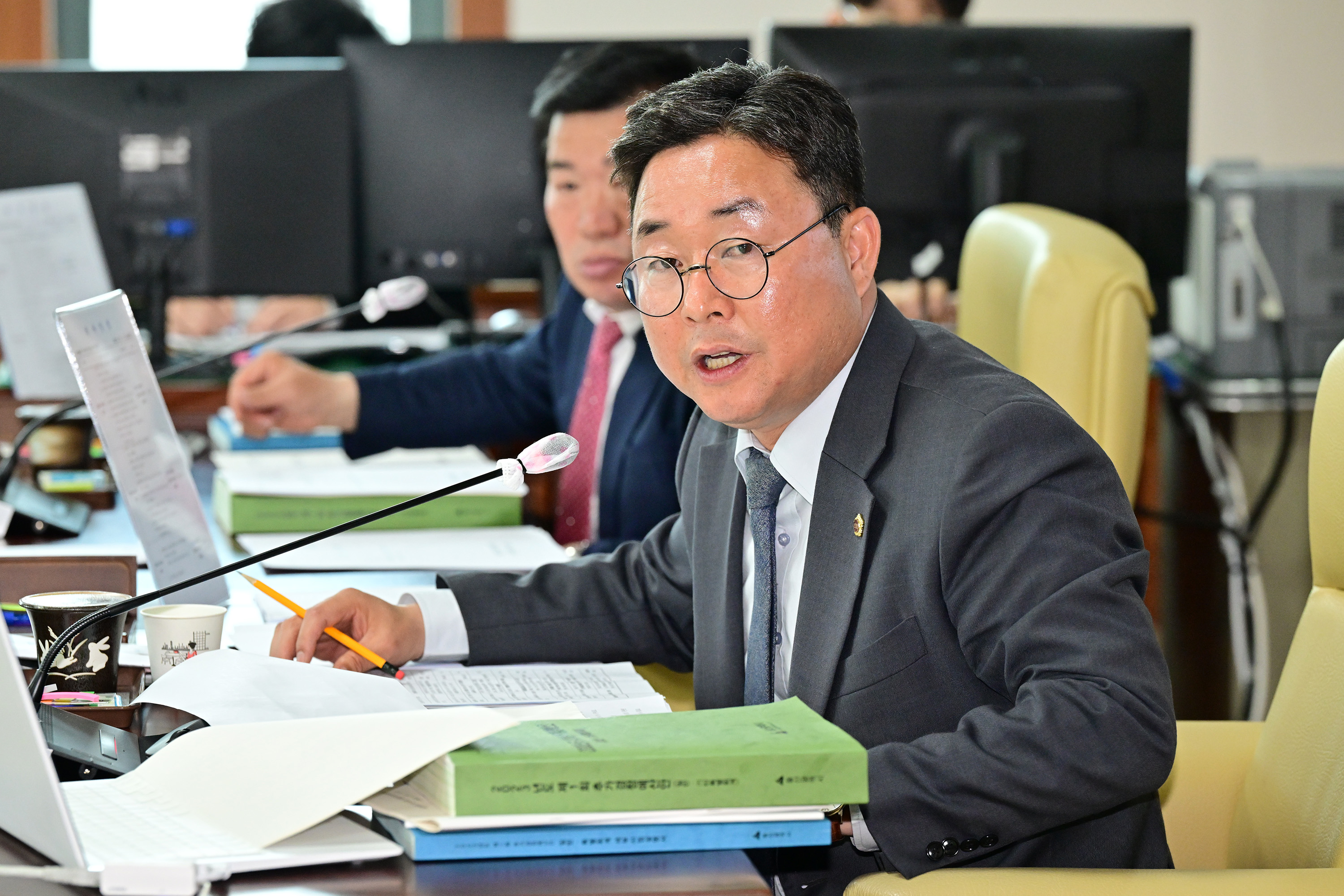 행정자치위원회, 행정국·자치경찰위원회 소관 추가경정예산안 심사 및 각종안건 심사10