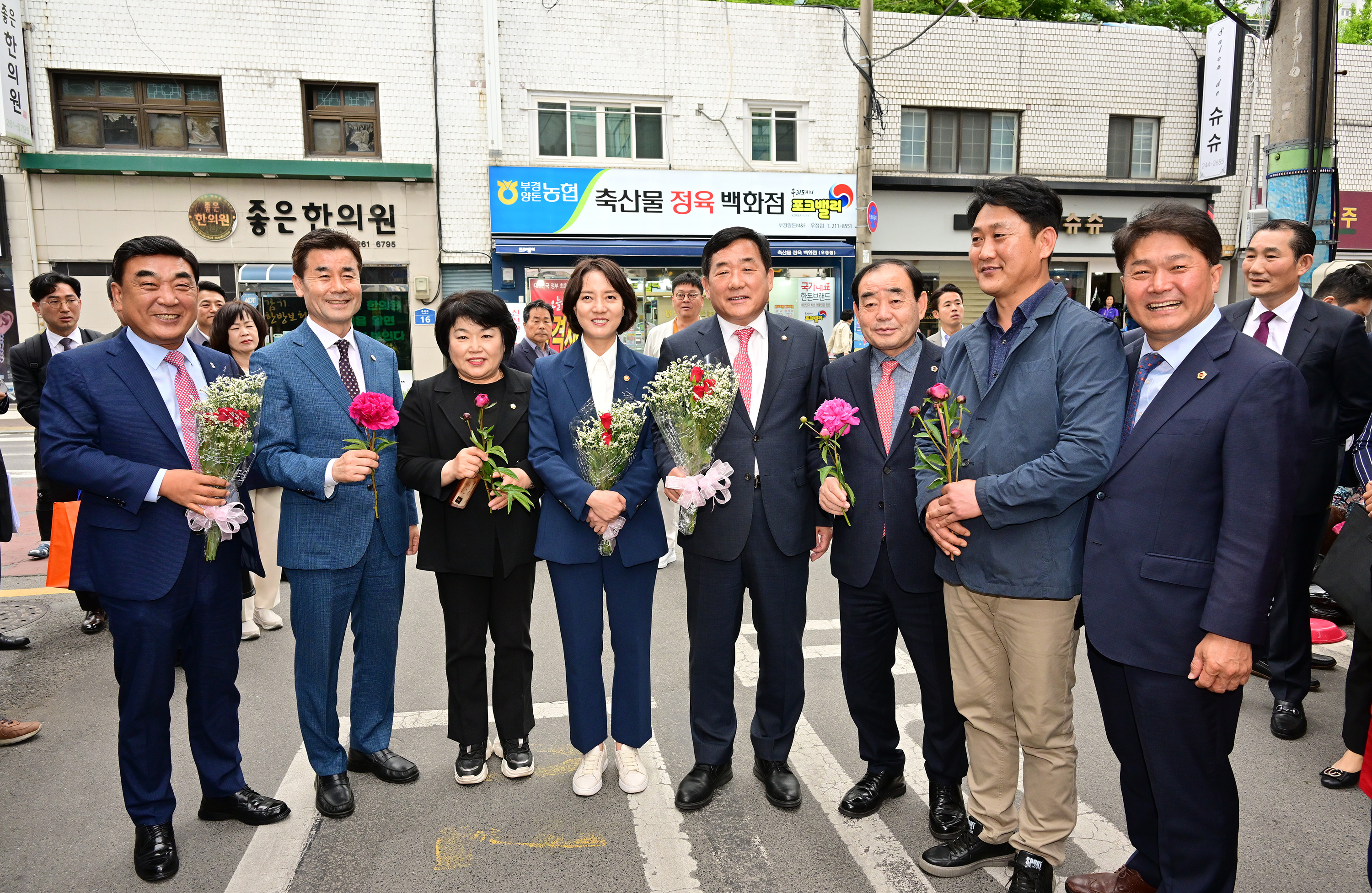 울산광역시의회, 태화종합시장 방문 상인 격려2