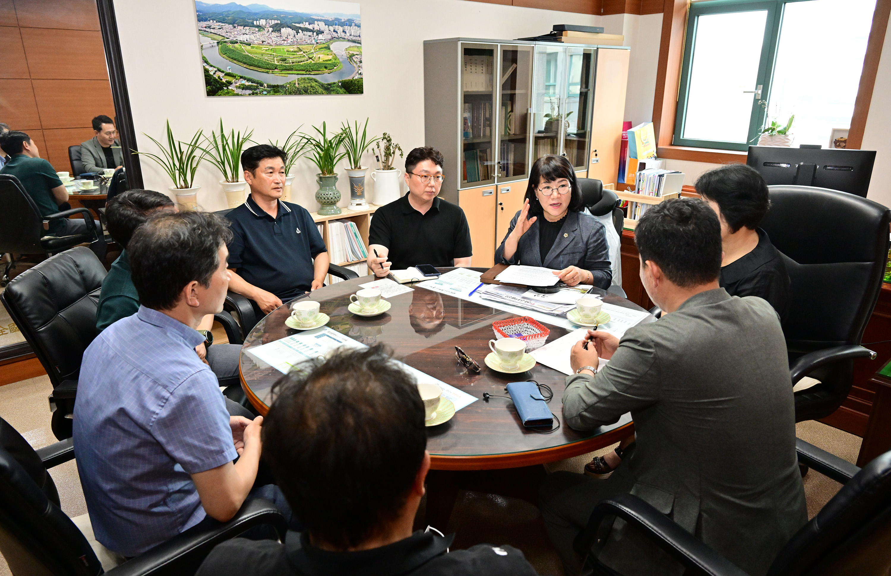 이영해 환경복지위원장, 주상복합 신축사업 지연에 따른 민원 청취1