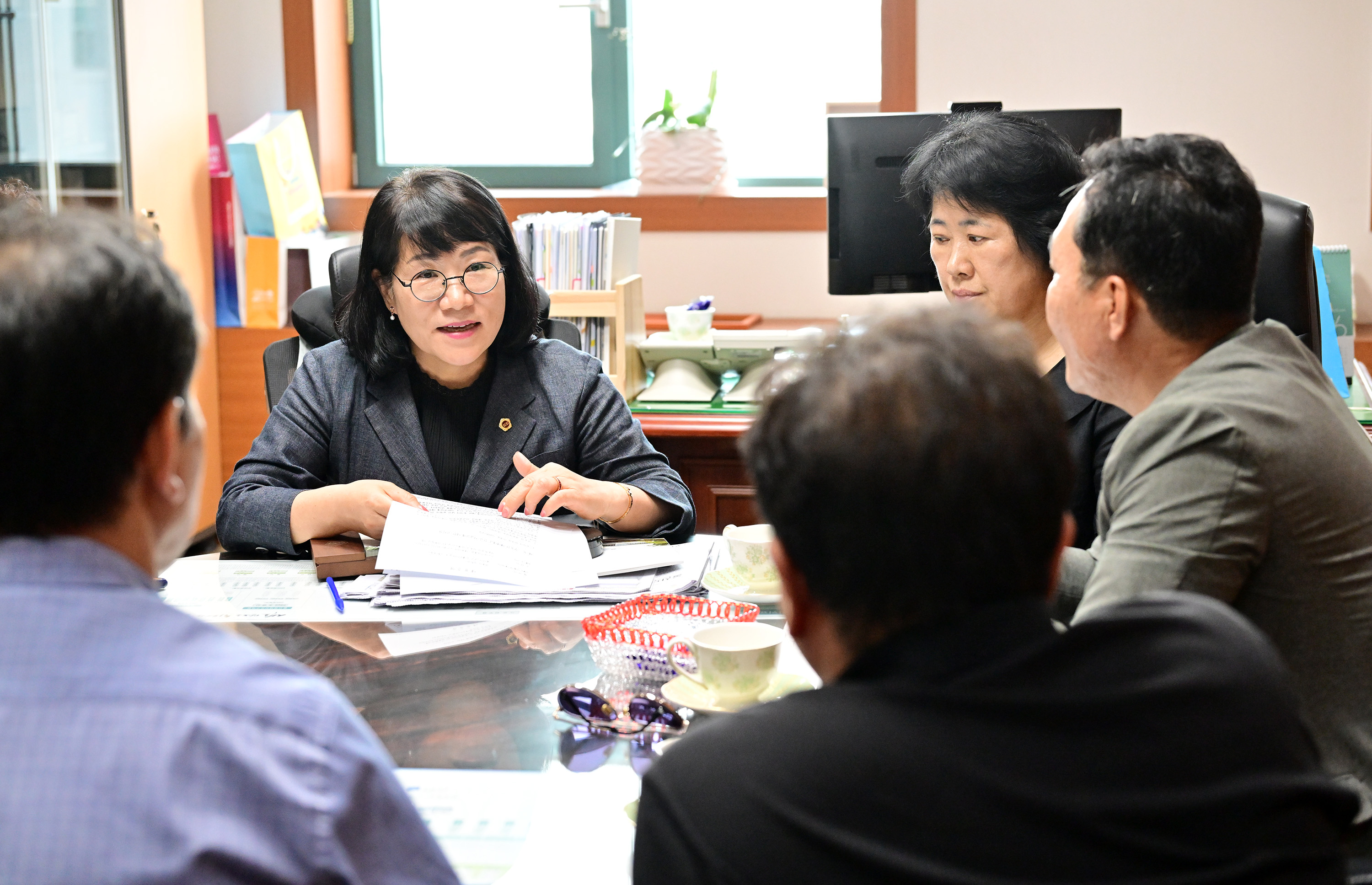 이영해 환경복지위원장, 주상복합 신축사업 지연에 따른 민원 청취2