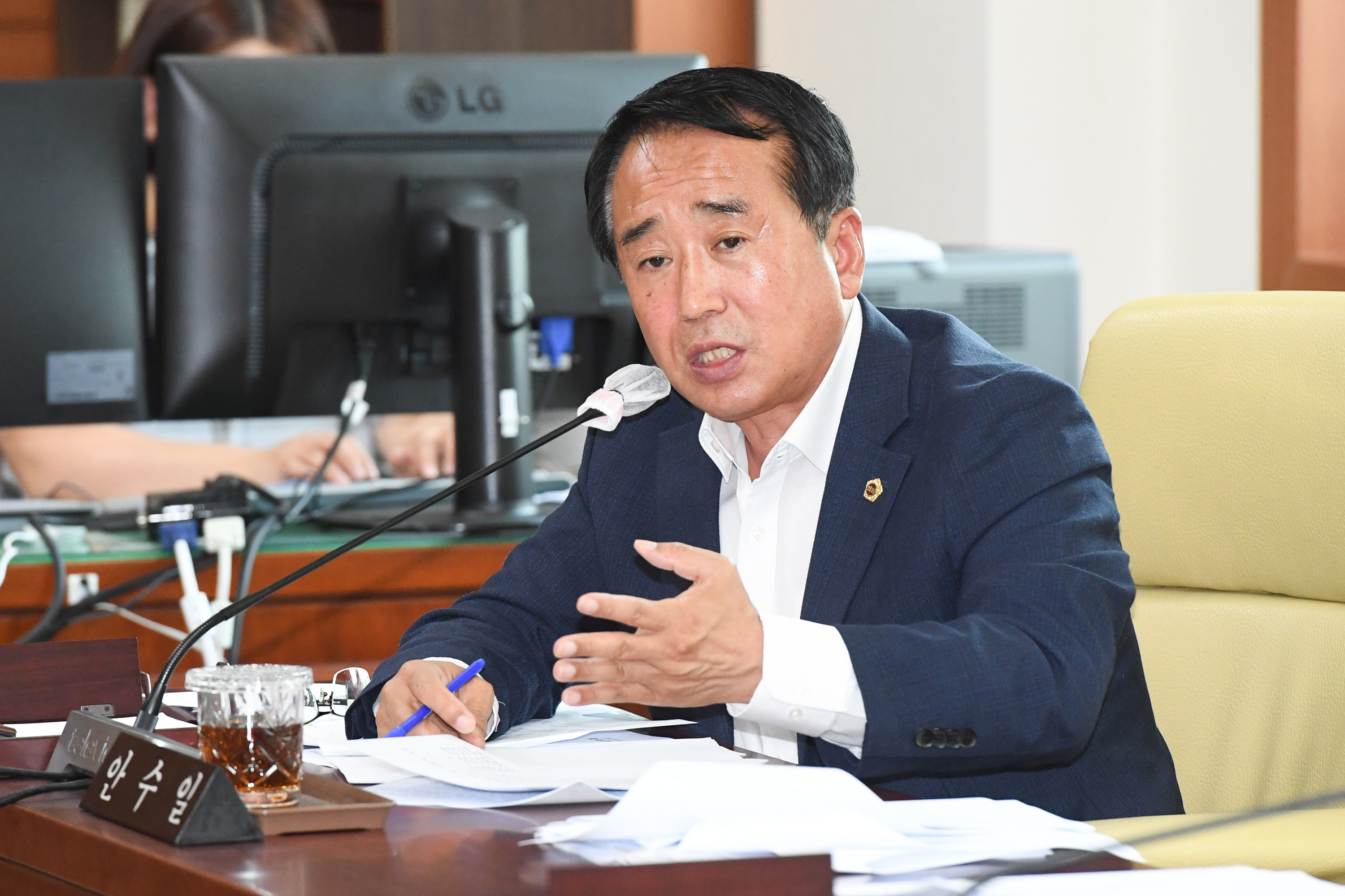 환경복지위원회,  마약류 상호명 및 상품명사용 문화개선에 관한 조레안 등 심사11