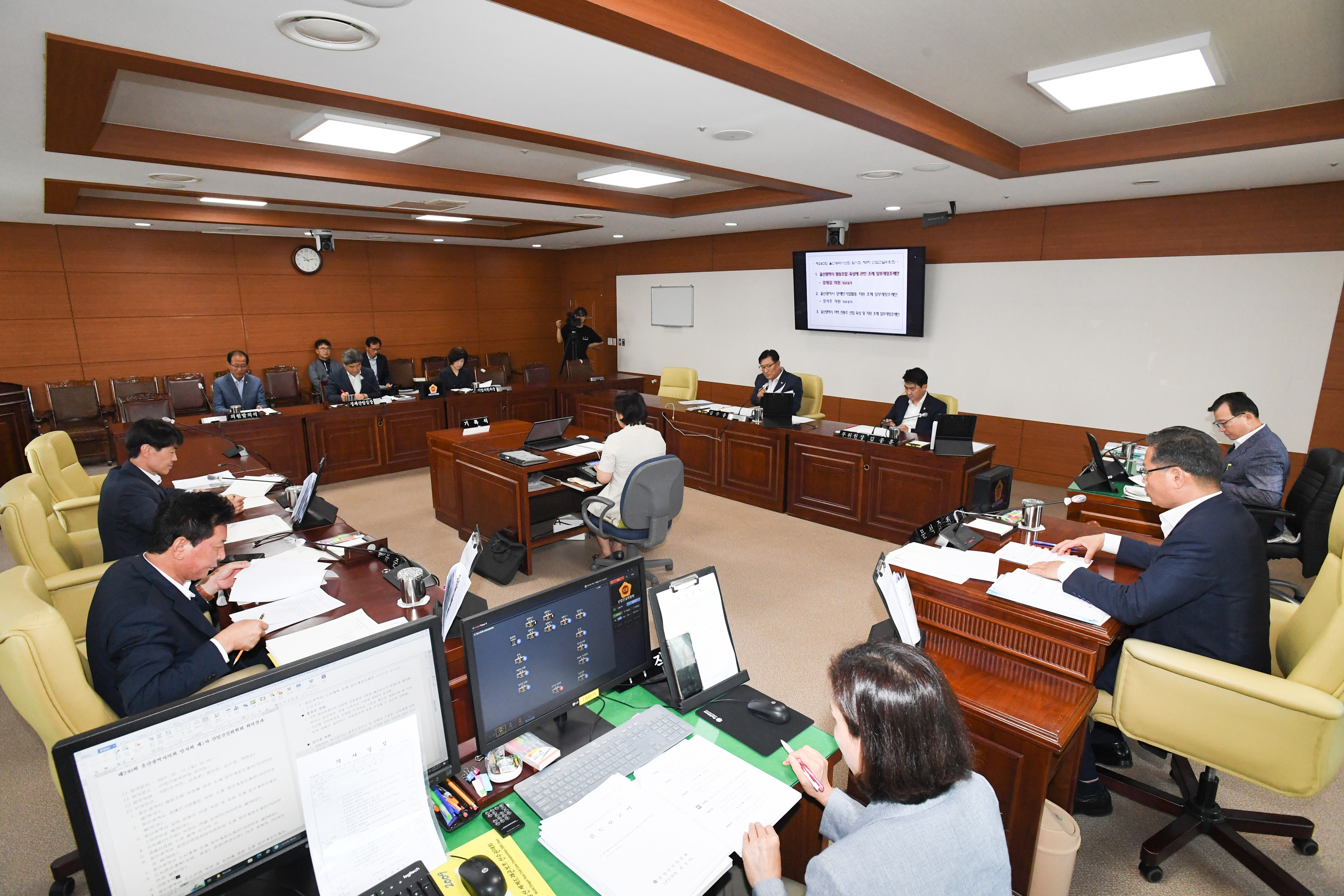 산업건설위원회, 울산광역시 협동조합 육성에 관한 조례 일부개정조레안 등 심사3