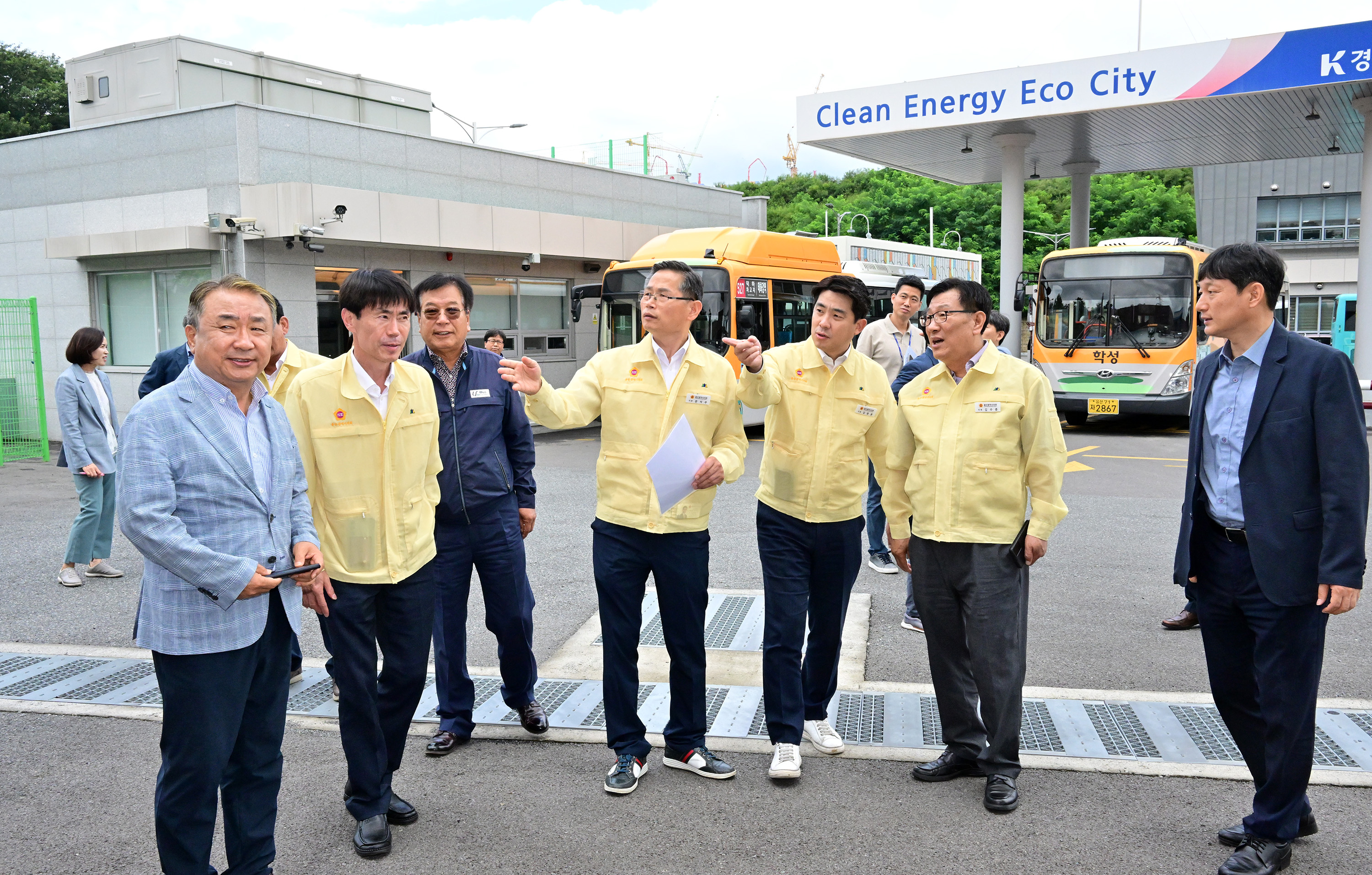 산업건설위원회, 덕하·율리 공영차고지 현장 방문12
