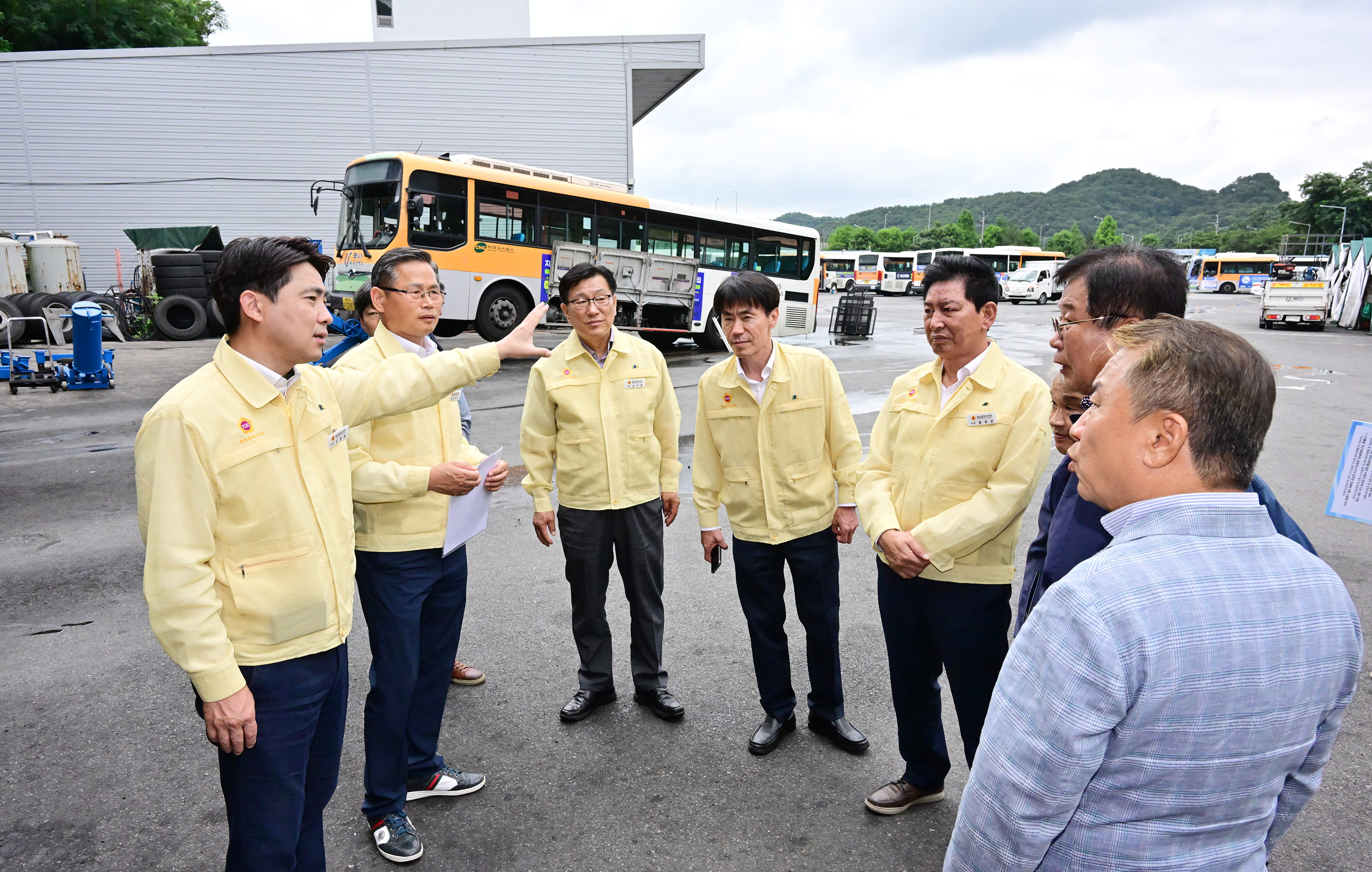 산업건설위원회, 덕하·율리 공영차고지 현장 방문17