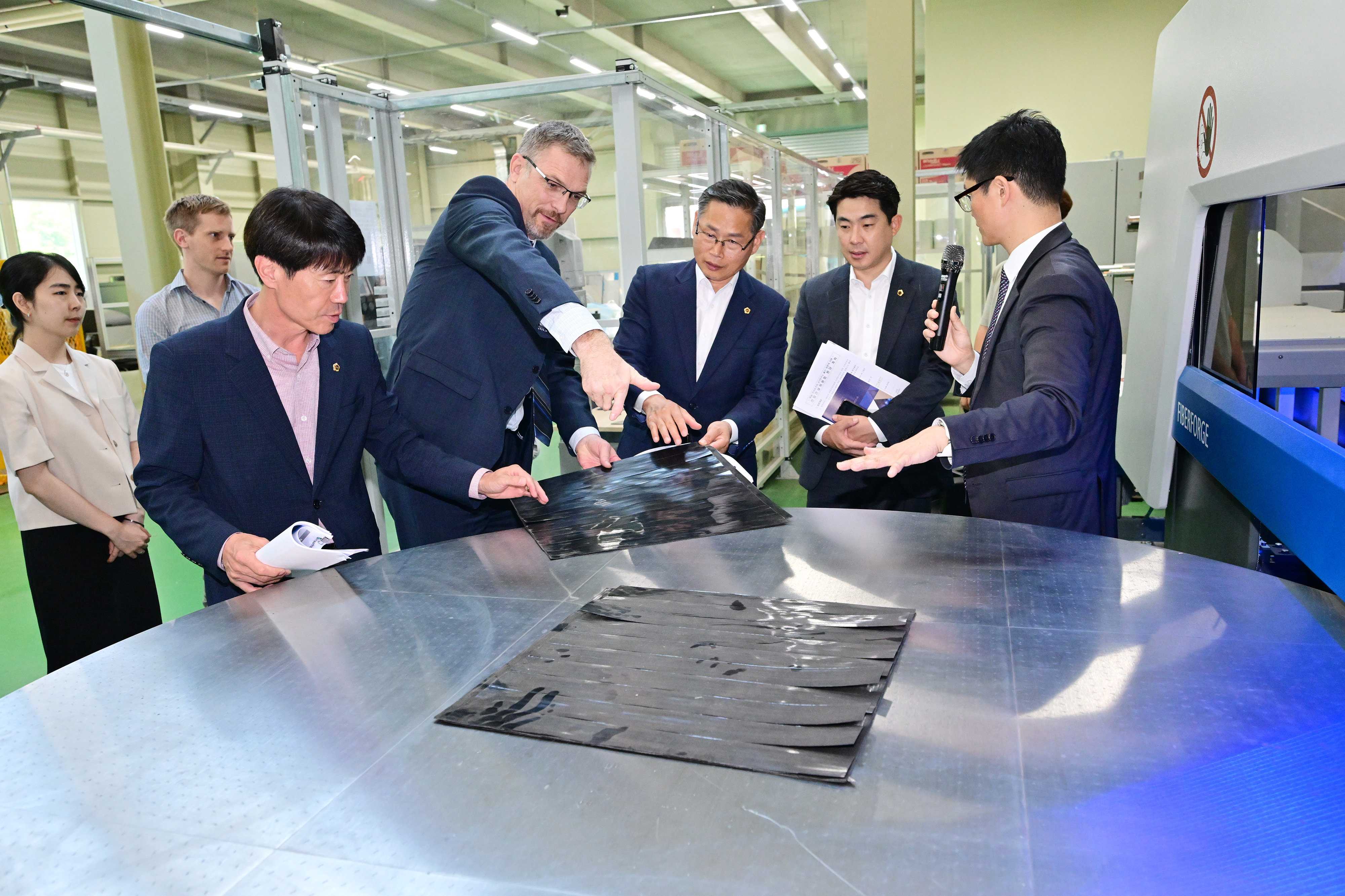 산업건설위원회, 독일 프라운호퍼 화학기술(ICT)연구소 원장과 환담회 1