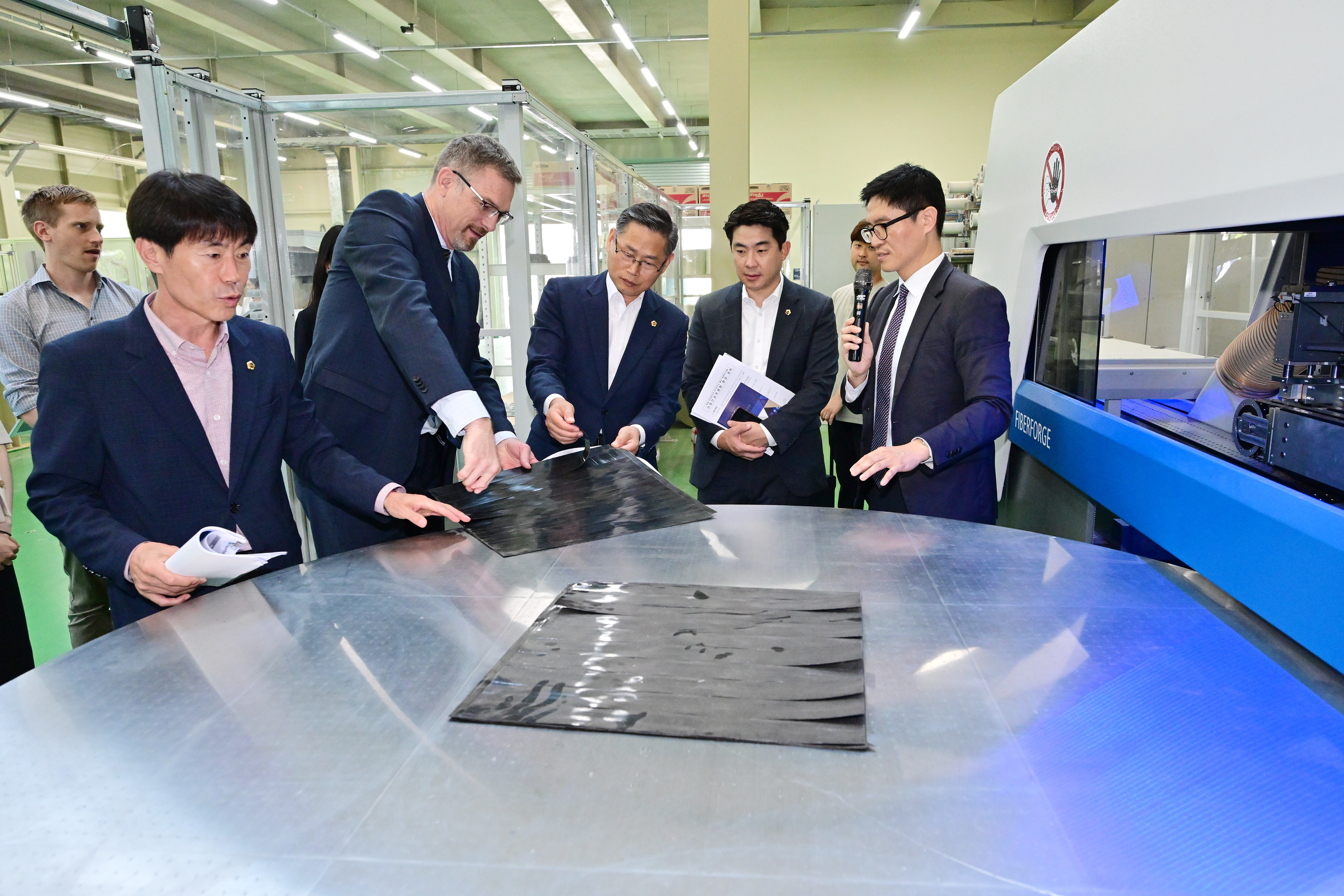 산업건설위원회, 독일 프라운호퍼 화학기술(ICT)연구소 원장과 환담회 7