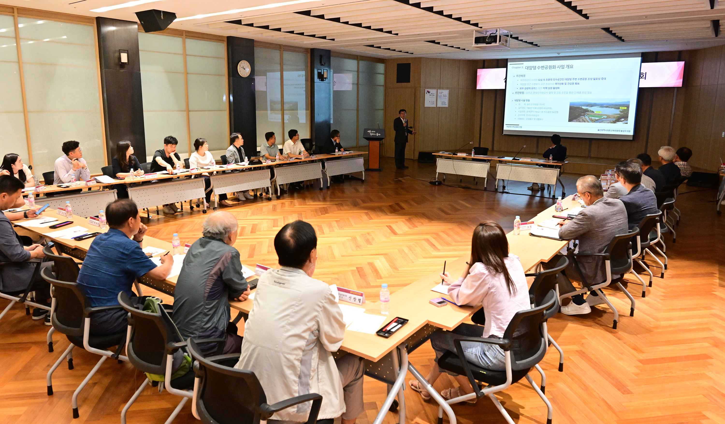 홍성우 교육위원장, 삼동면 지역발전을 위한 주민 의견청취 간담회13