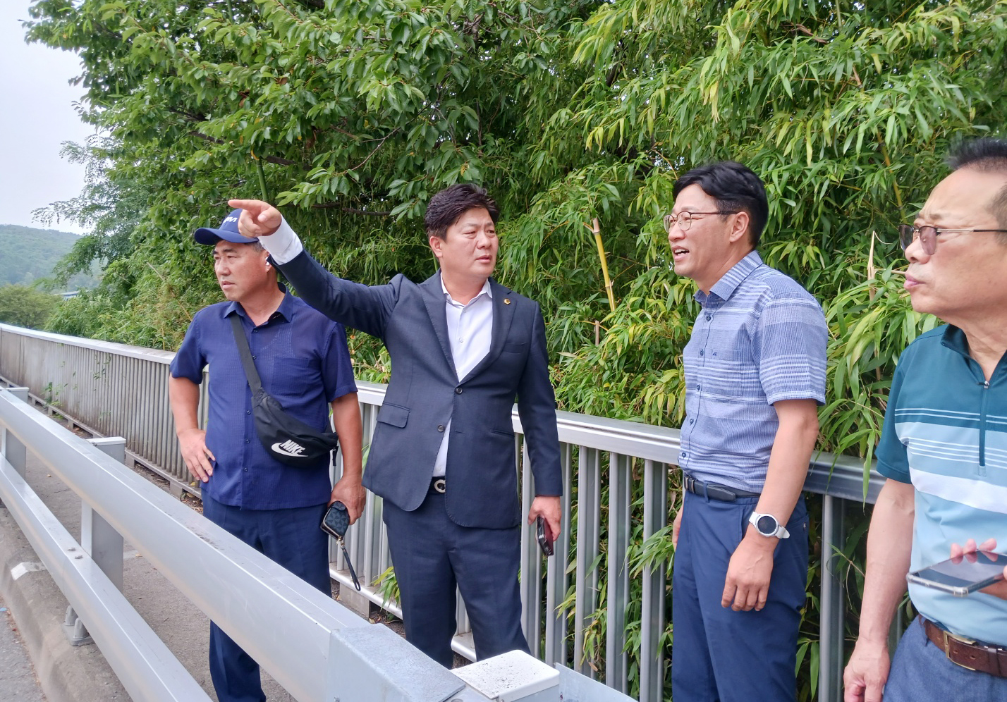 공진혁 의원, 지역구 내 하천 교량 점검1