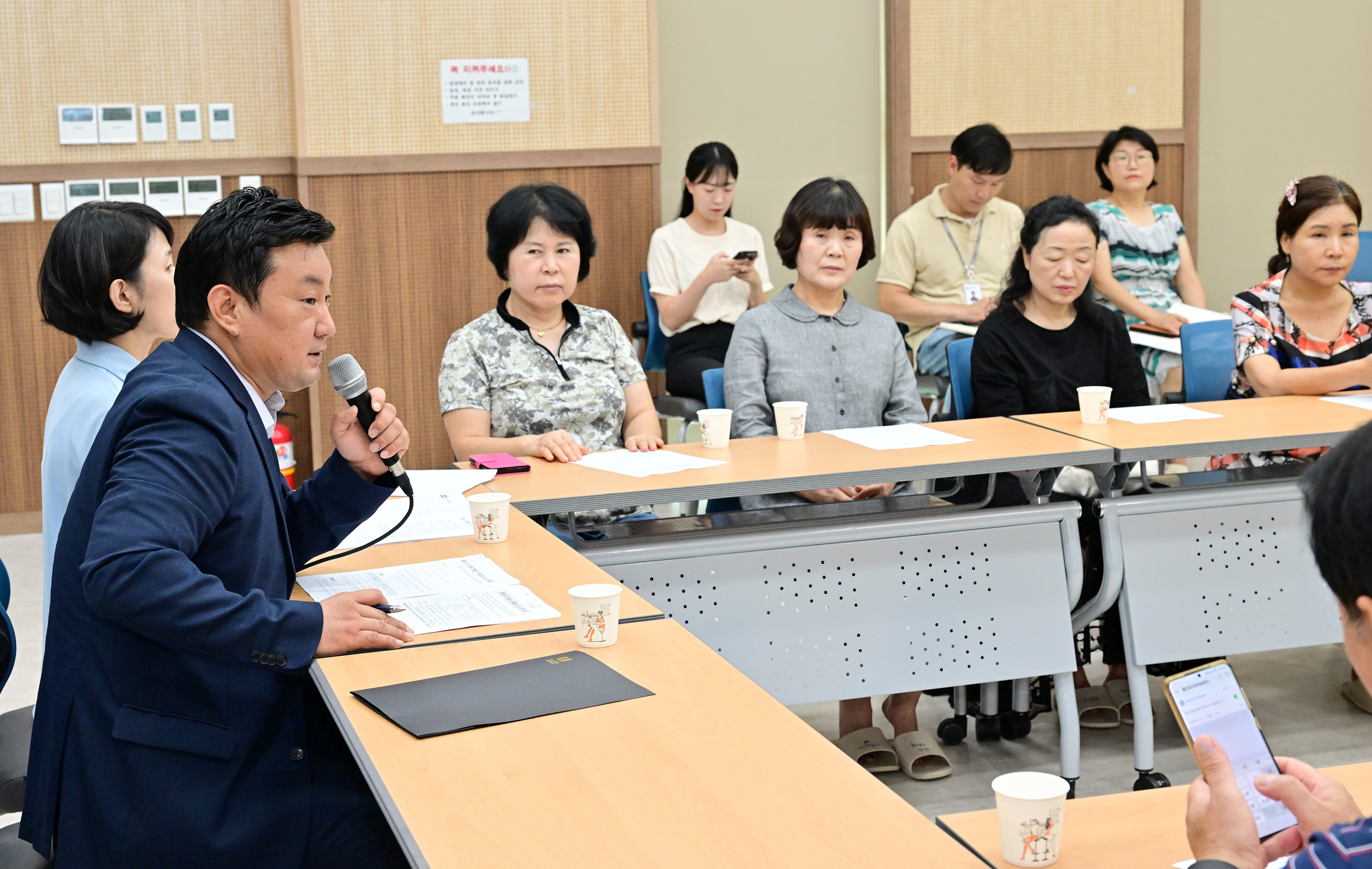 안대룡 의원, 태화강 국가정원 맨발걷기 활성화 논의 간담회 3