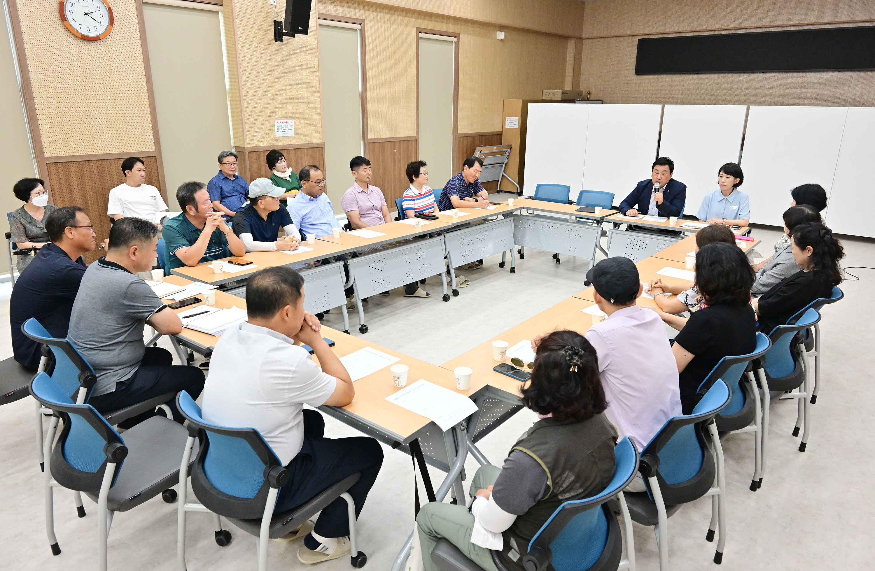 안대룡 의원, 태화강 국가정원 맨발걷기 활성화 논의 간담회 6