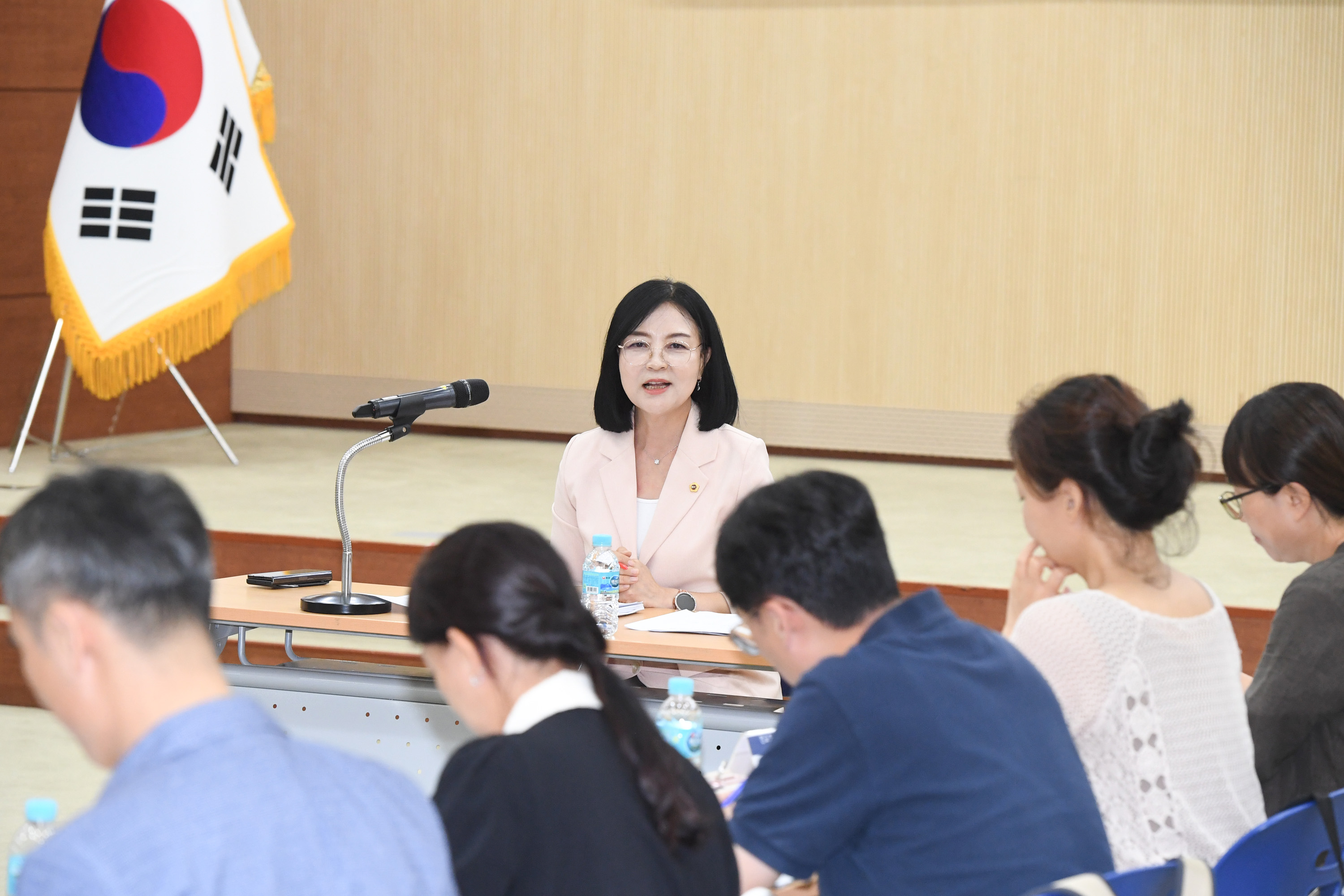 천미경 의원, 교육부 학생생활지도고시 관련 교원단체 의견청취 간담회7