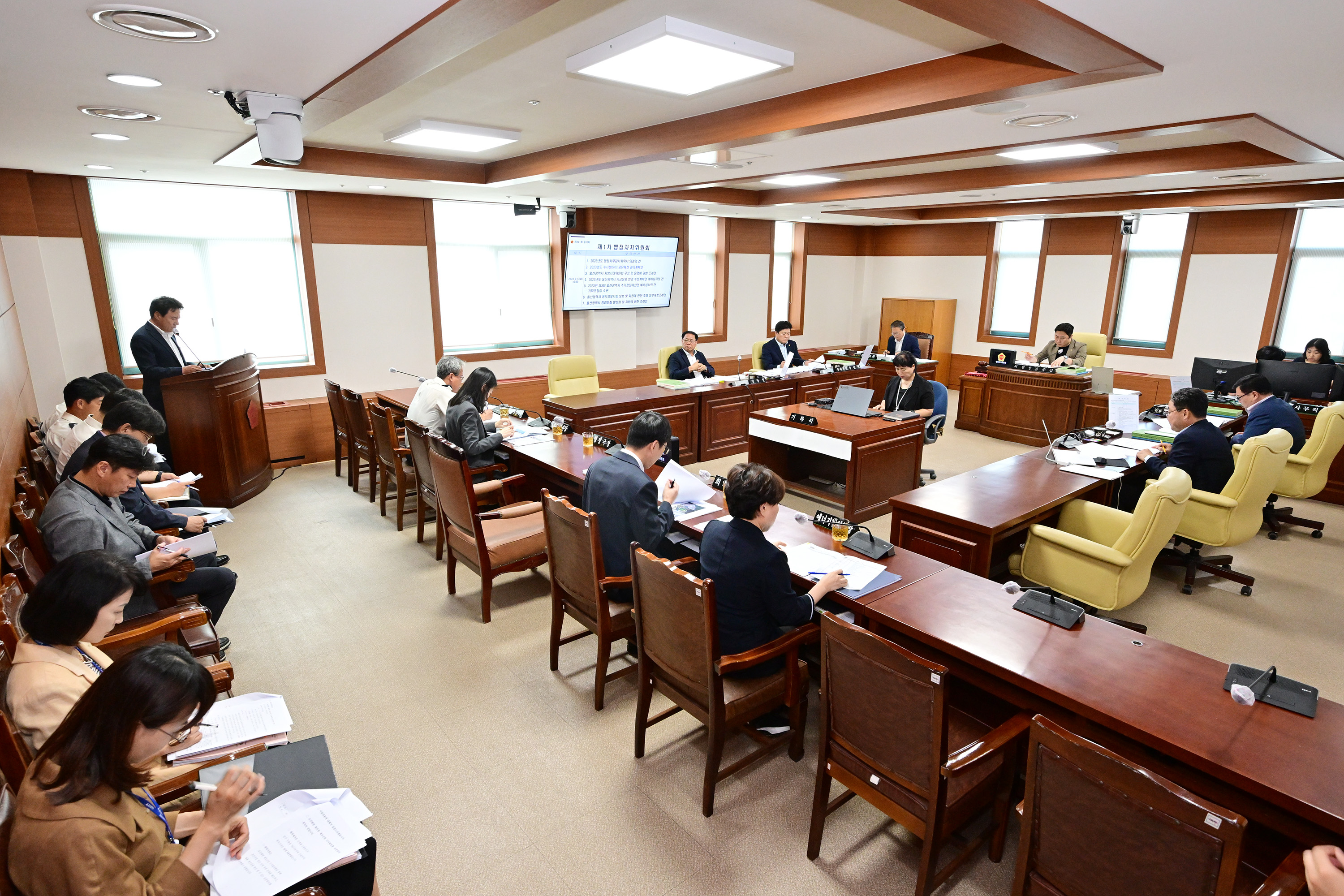 행정자치위원회, 기획조정실 소관 추가경정예산안 심사 및 각종 안건 심사3