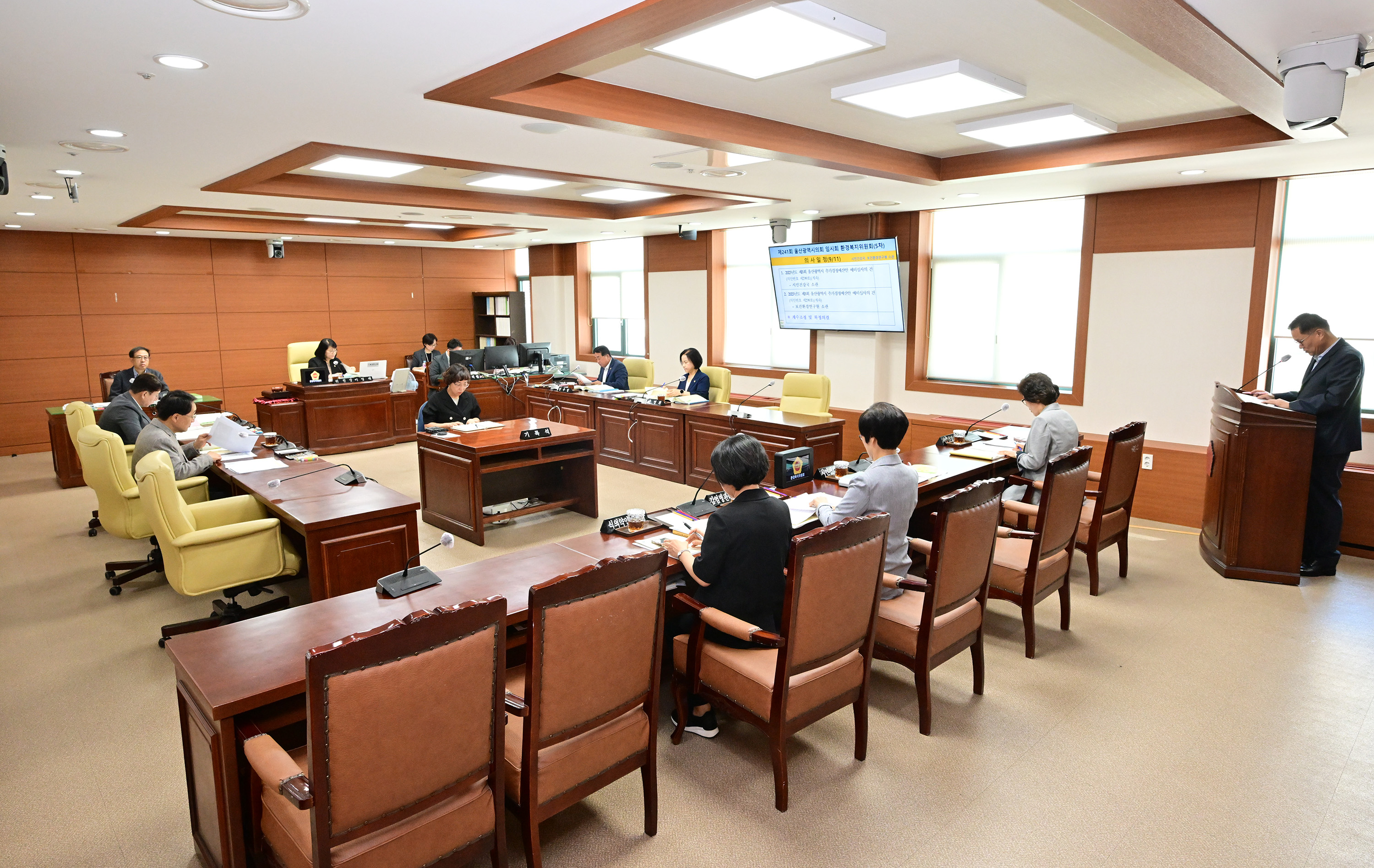 환경복지위원회, 시민건강국·보건환경연구원 소관 추가경정예산안 심사8