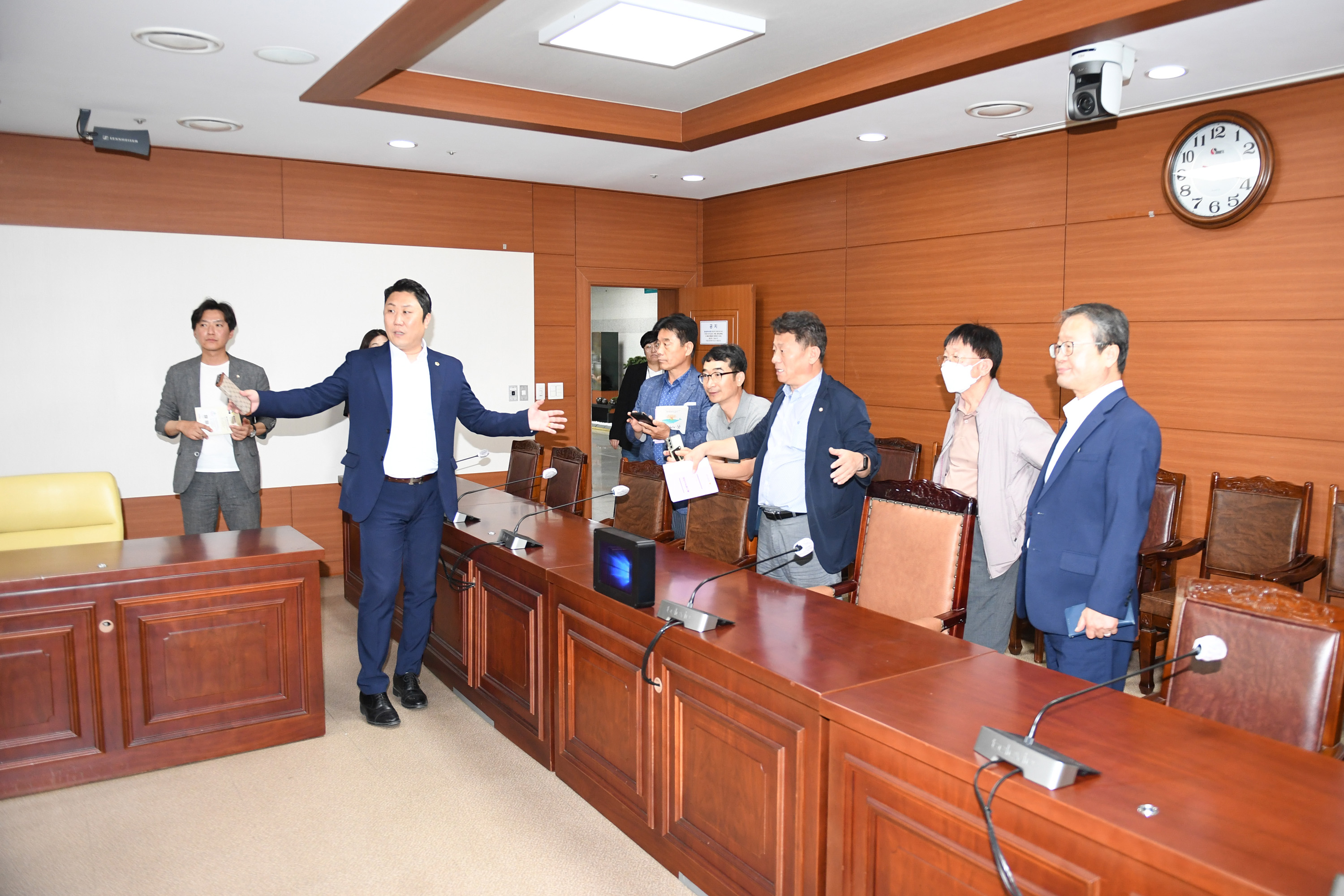 창원시의회, 벤치마킹 위해 울산시의회 행자위 방문11