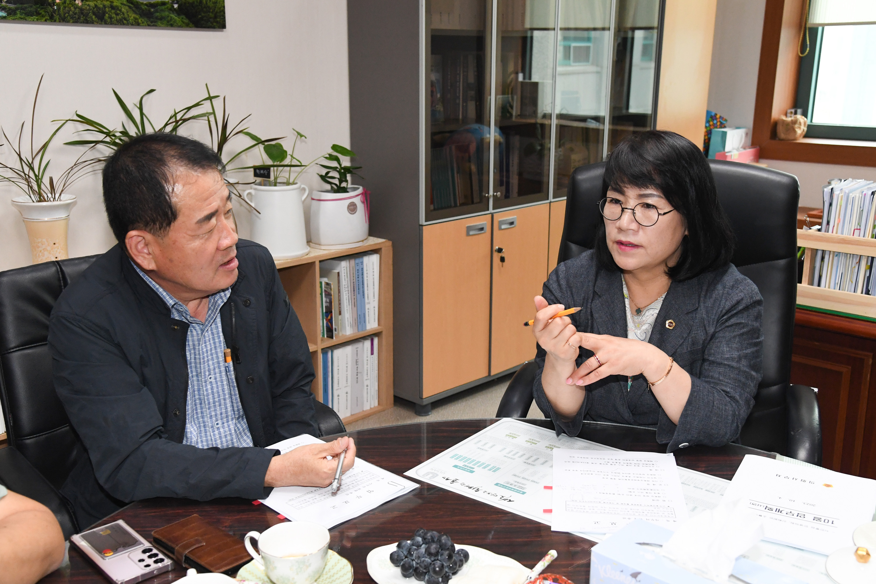 이영해 환경복지위원장,(사)태화강생태관광협의회 관계자와 함께 태화강 생태관광 활성화 관련하여 현안사항을 논의4