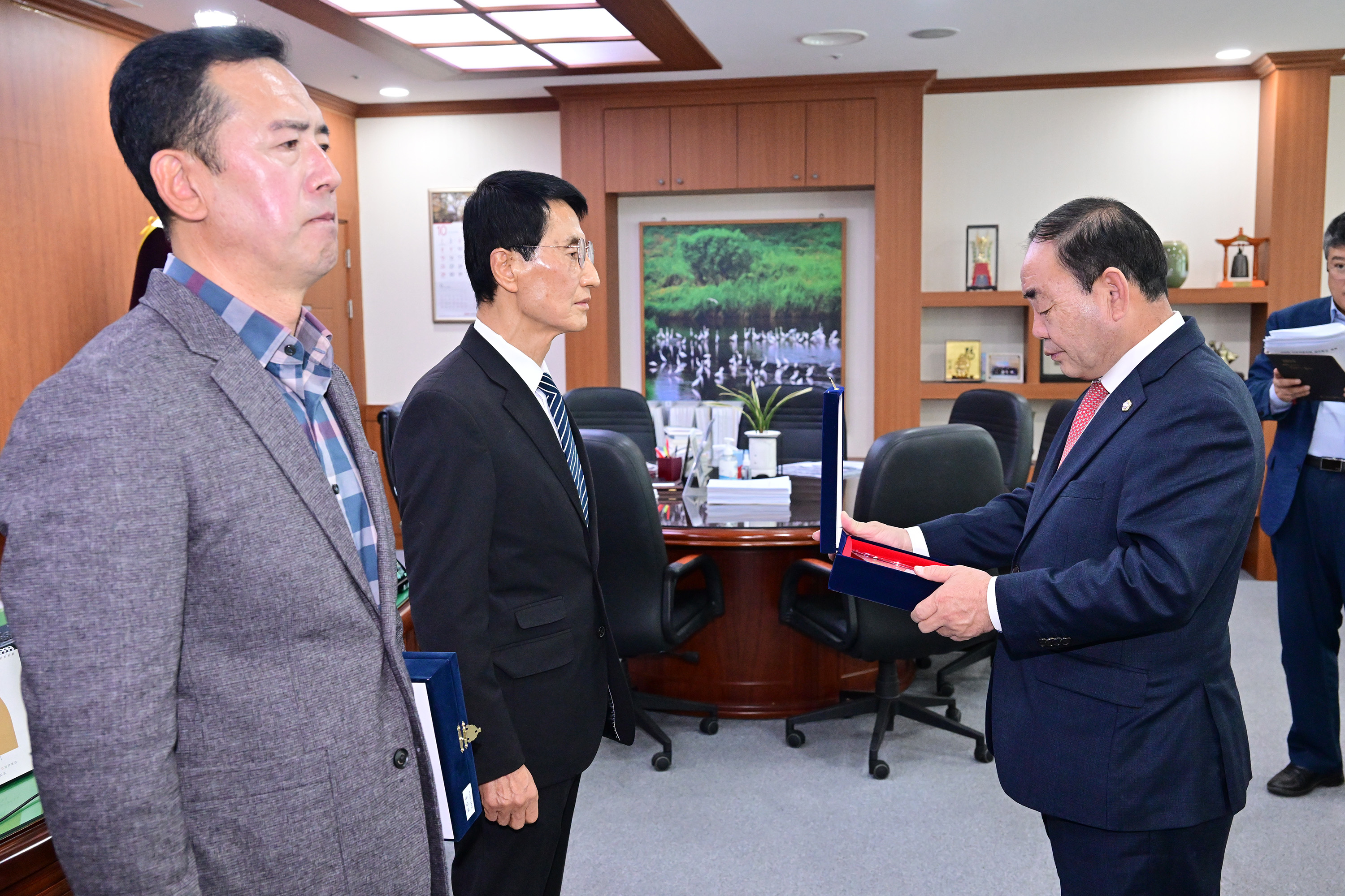 김기환 의장, 지역사회발전 유공자 표창패 수여식4