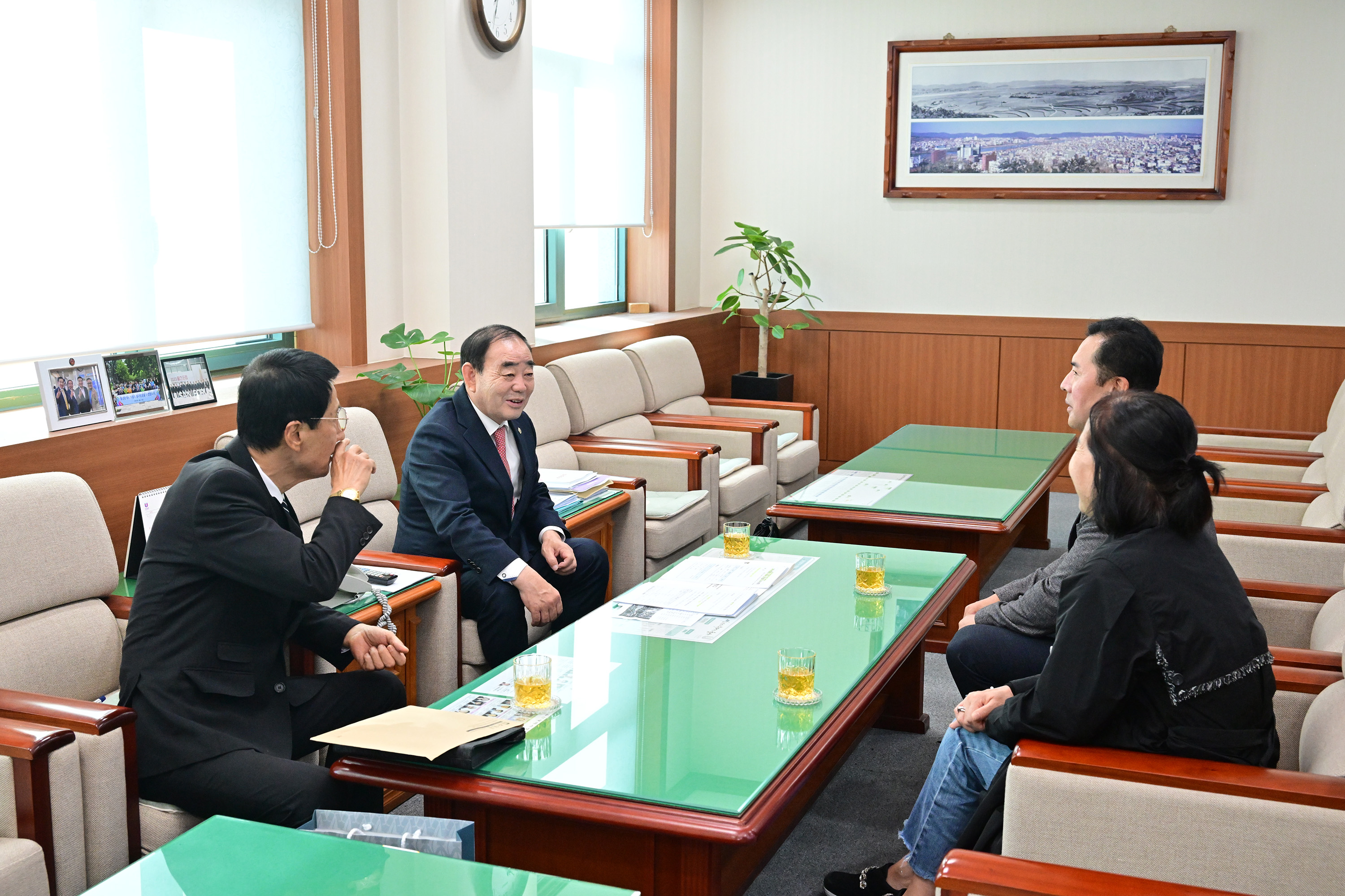 김기환 의장, 지역사회발전 유공자 표창패 수여식7