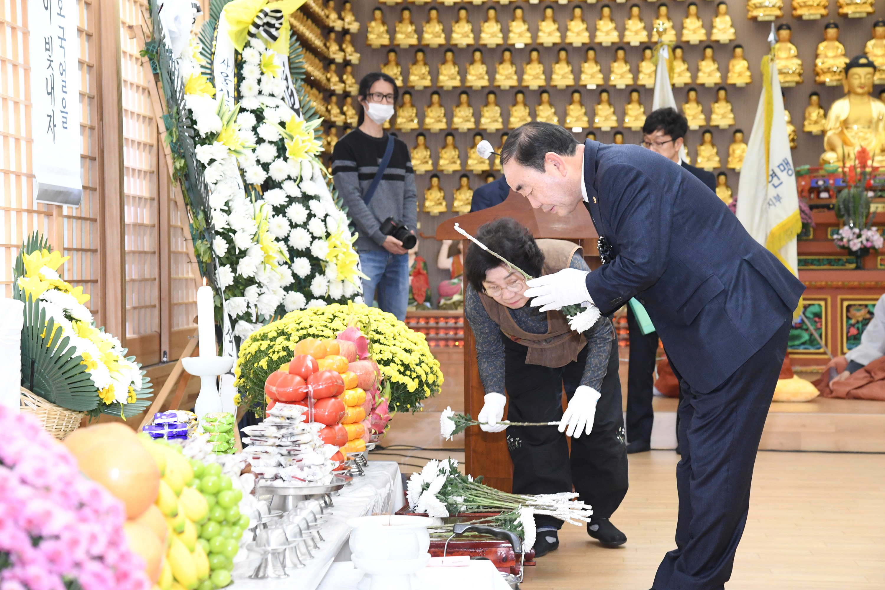 김기환 의장, 제53회 자유수호 희생자 합동위령제2