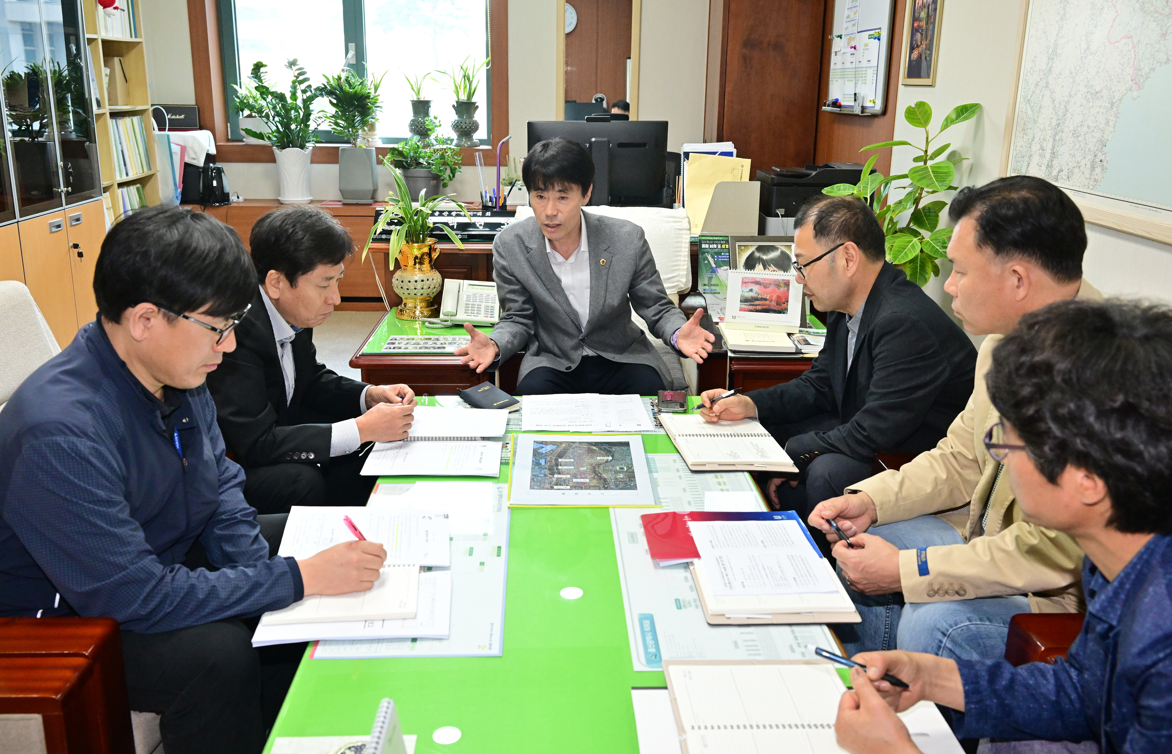 백현조 의원, 북구 진장·명촌지구 내 노후 기반시설(도로)정비 개선방안 업무협의2