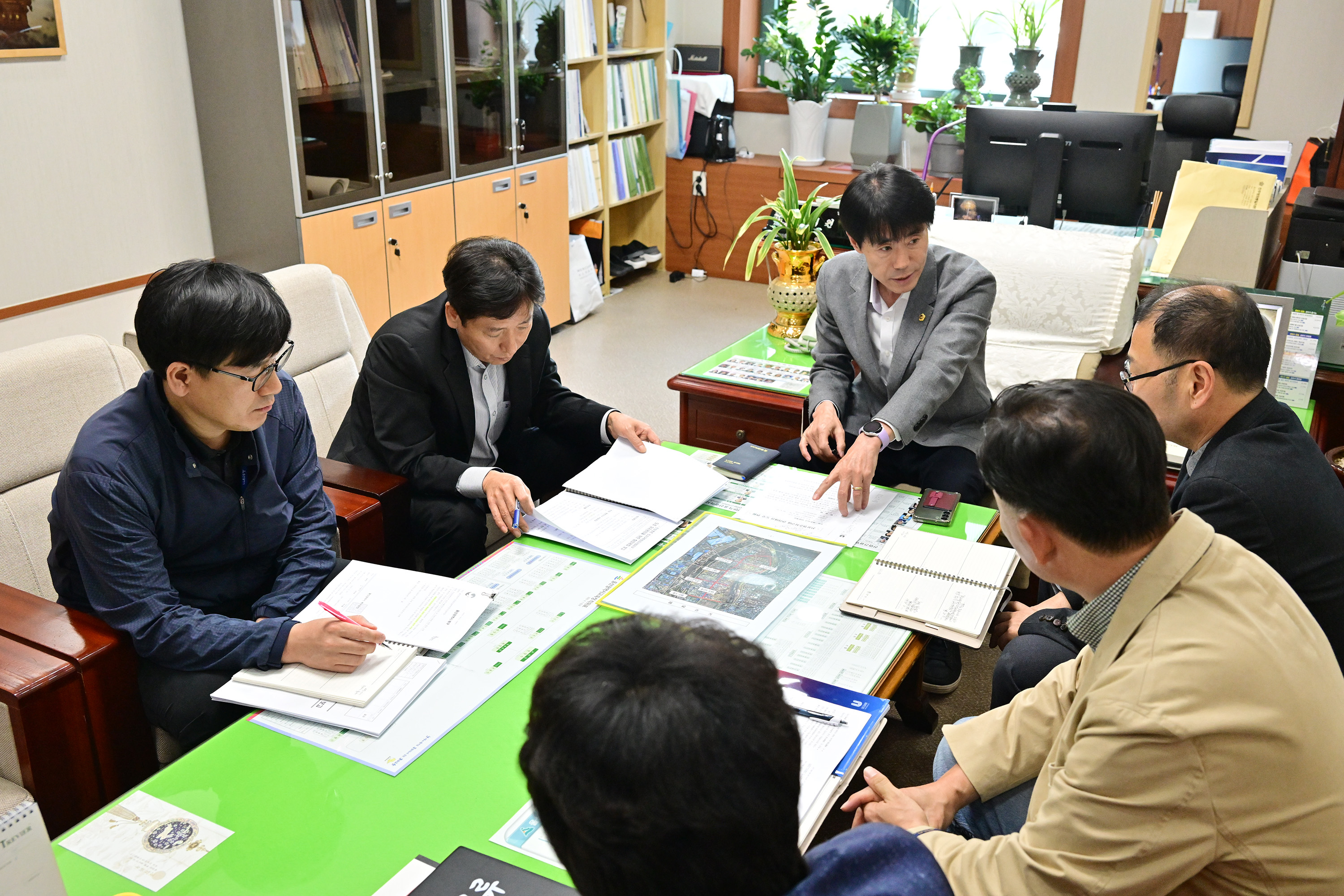 백현조 의원, 북구 진장·명촌지구 내 노후 기반시설(도로)정비 개선방안 업무협의5