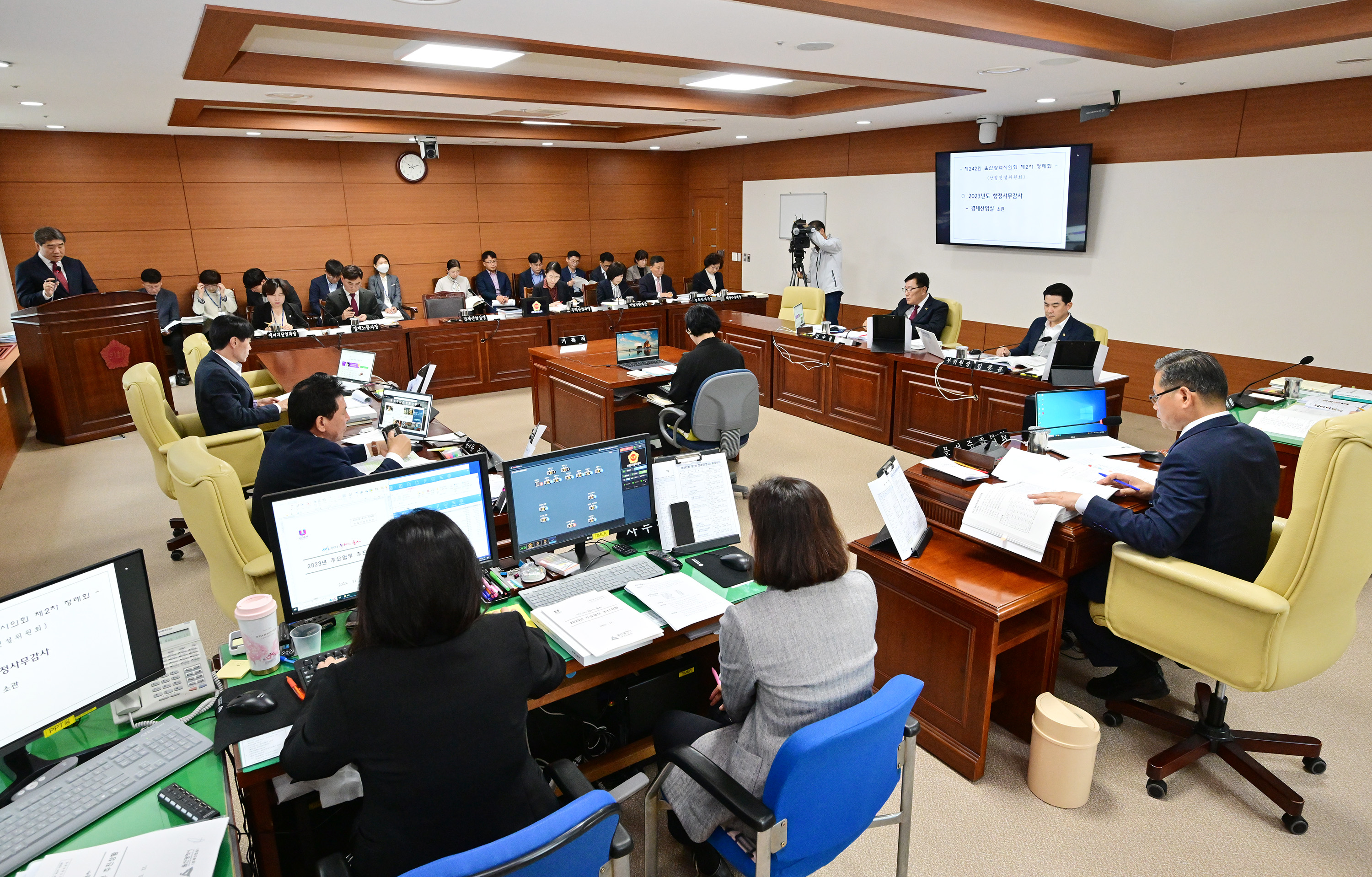 산업건설위원회, 경제산업실 소관 2023년도 행정사무감사2