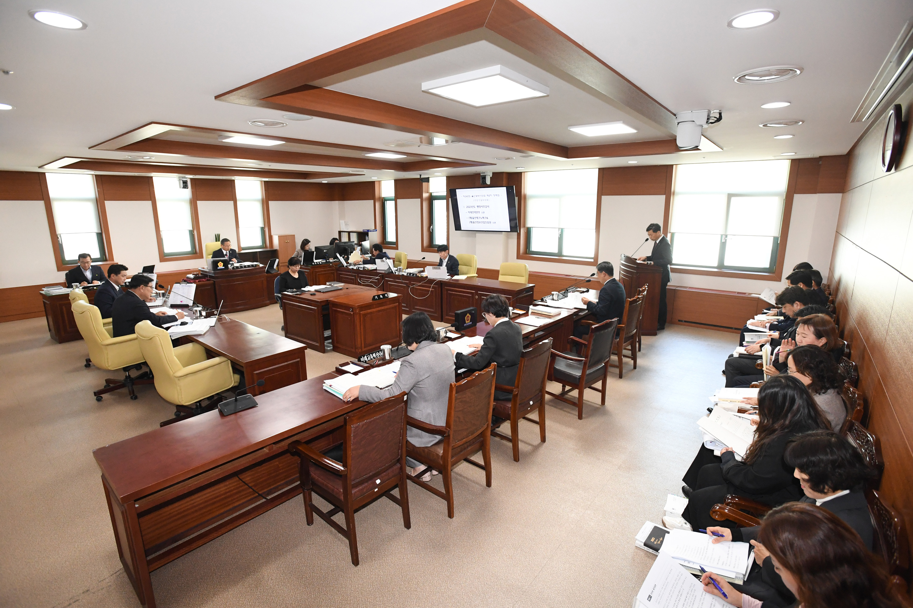 산업건설위원회, 미래전략본부 소관 2023년도 행정사무감사2