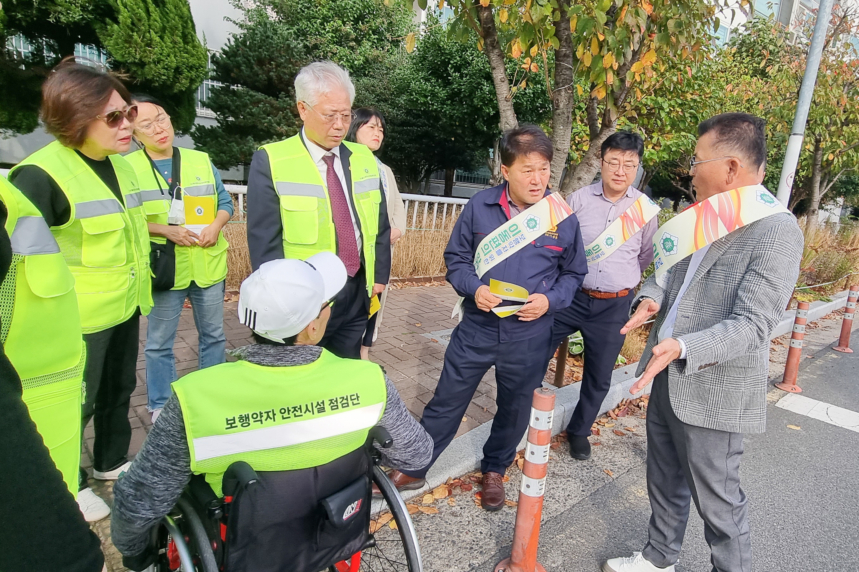 이성룡 부의장, 보행약자를 위한 이동편의 안전시설 현장점검2