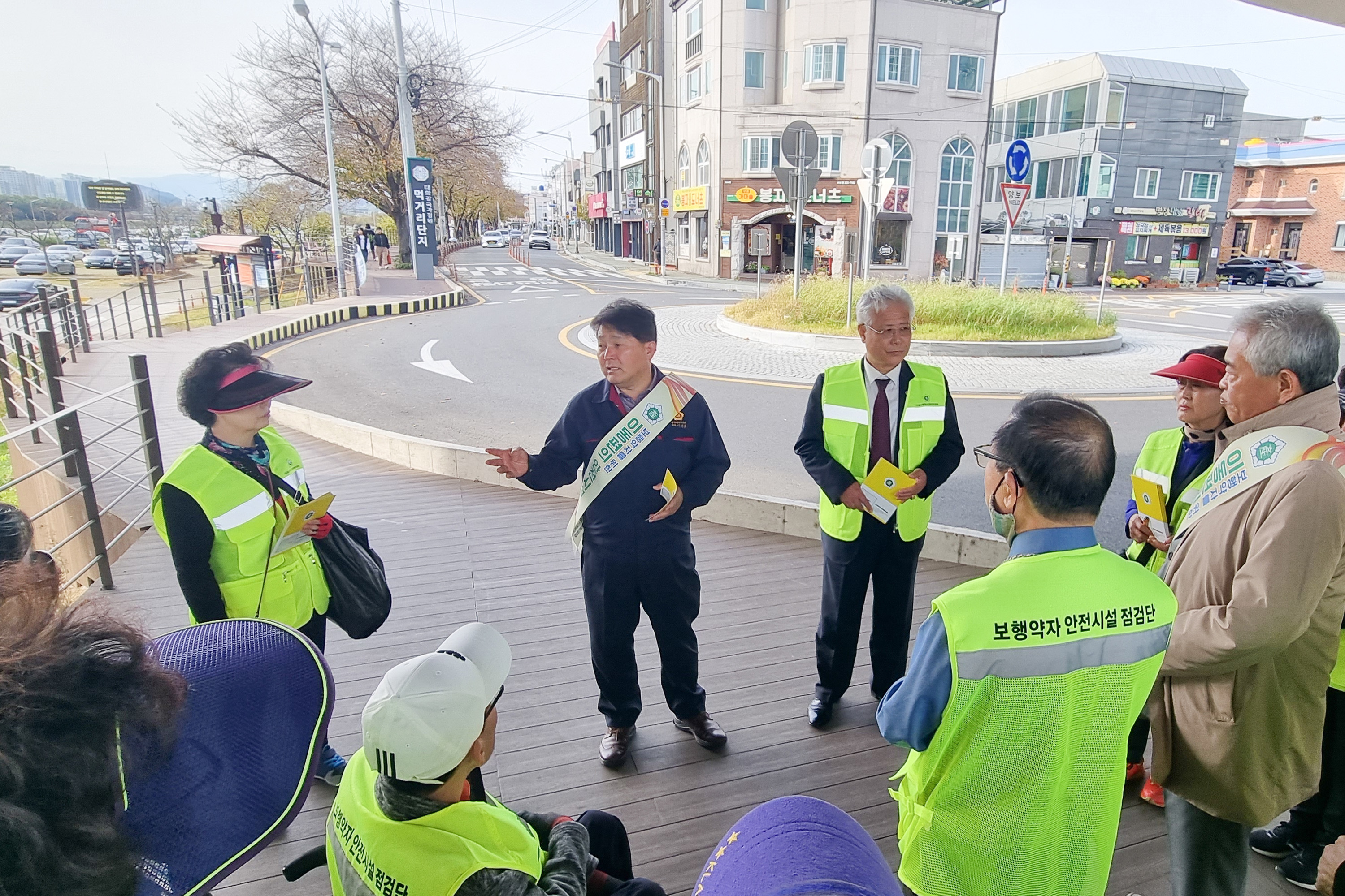 이성룡 부의장, 보행약자를 위한 이동편의 안전시설 현장점검3