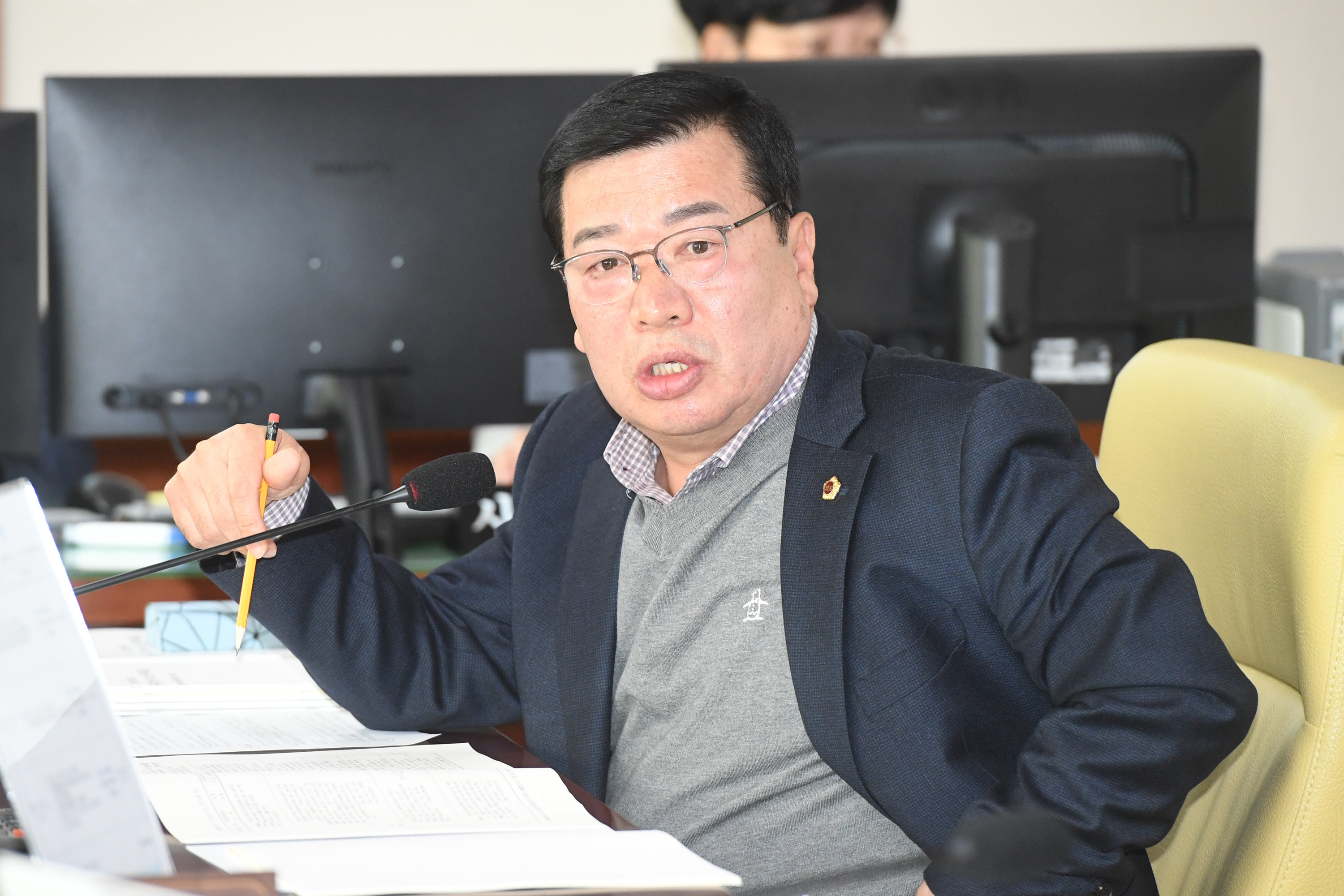 행정자치위원회, 문화예술회관, 울산문화관광재단, 울산박물관, 울산도서관, 울산시립미술관, 서울본부 소관 206