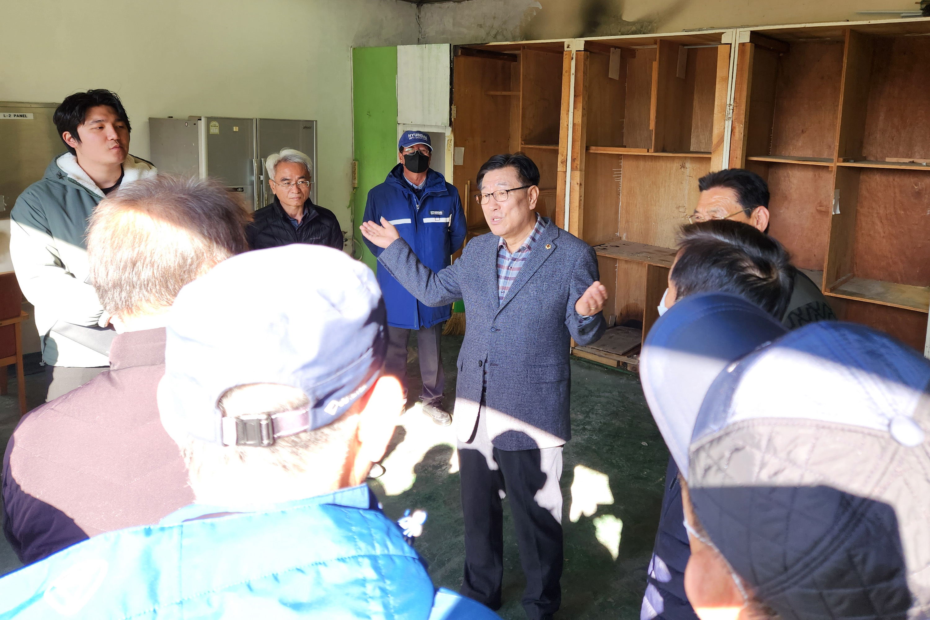 김수종 의원, 동구 화정동 미포구장 현장점검3