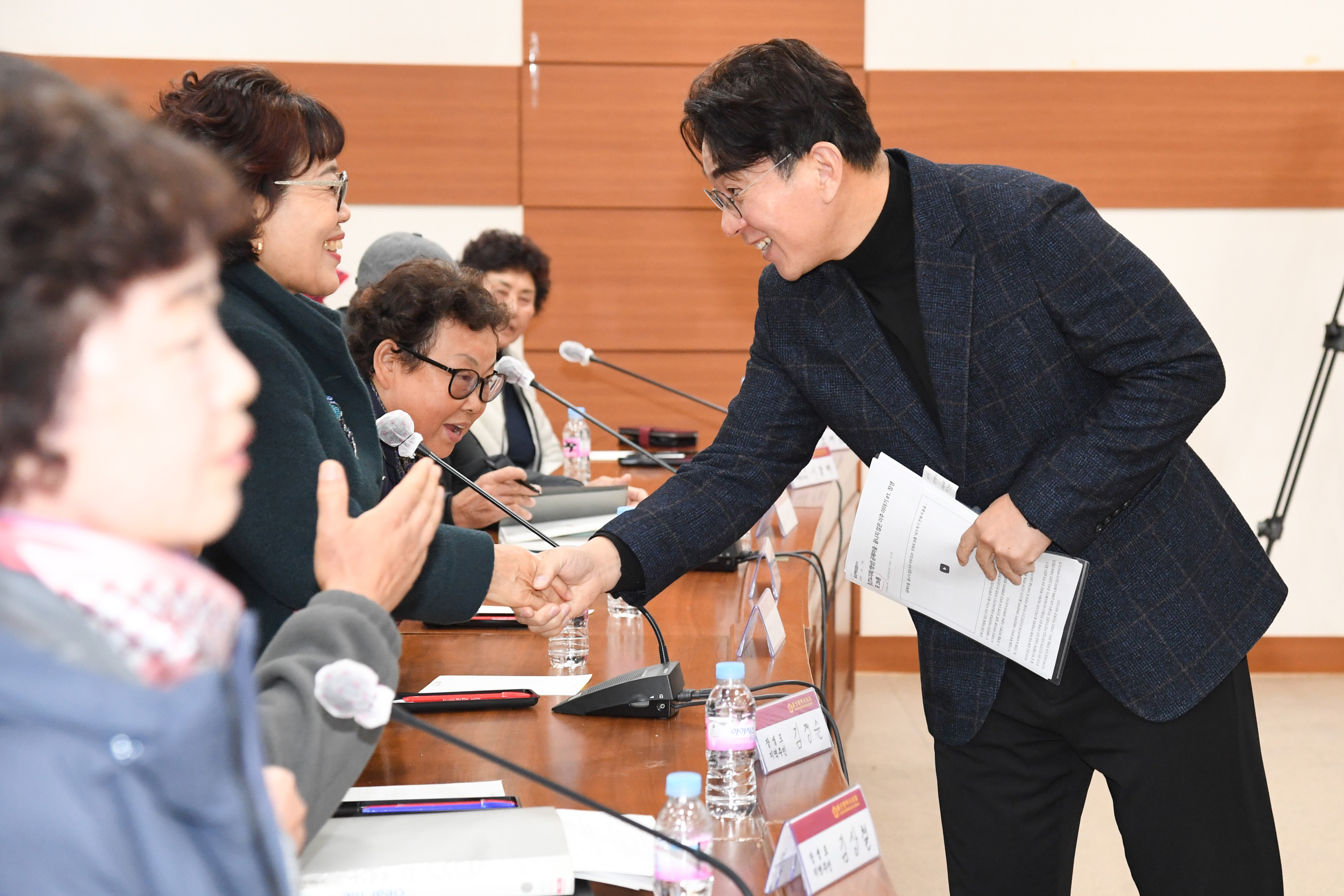 방인섭 의원, 장생포 개발 소외지역 주민간담회10