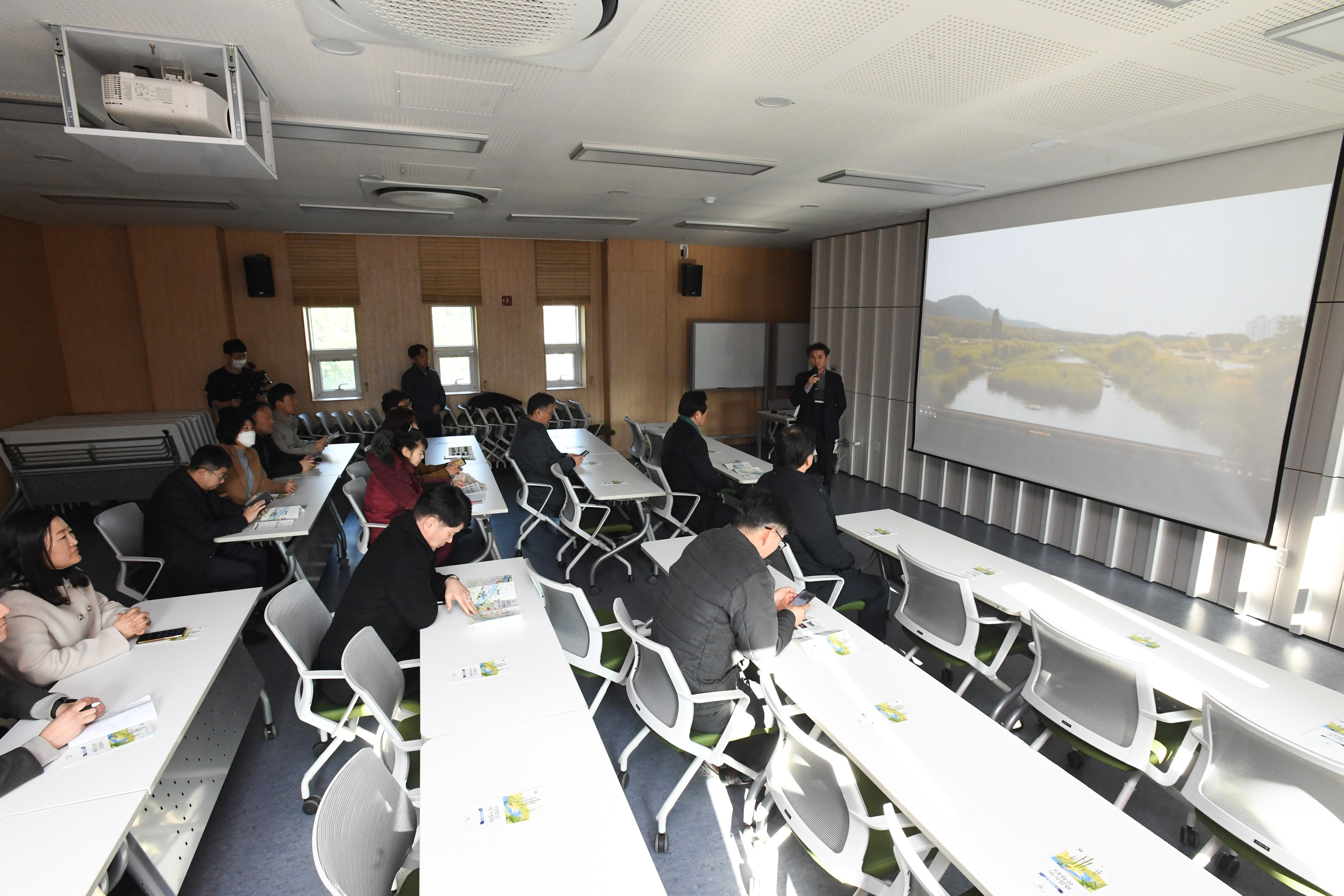 전국 시도의회 운영위원장, 태화강국가정원 견학2