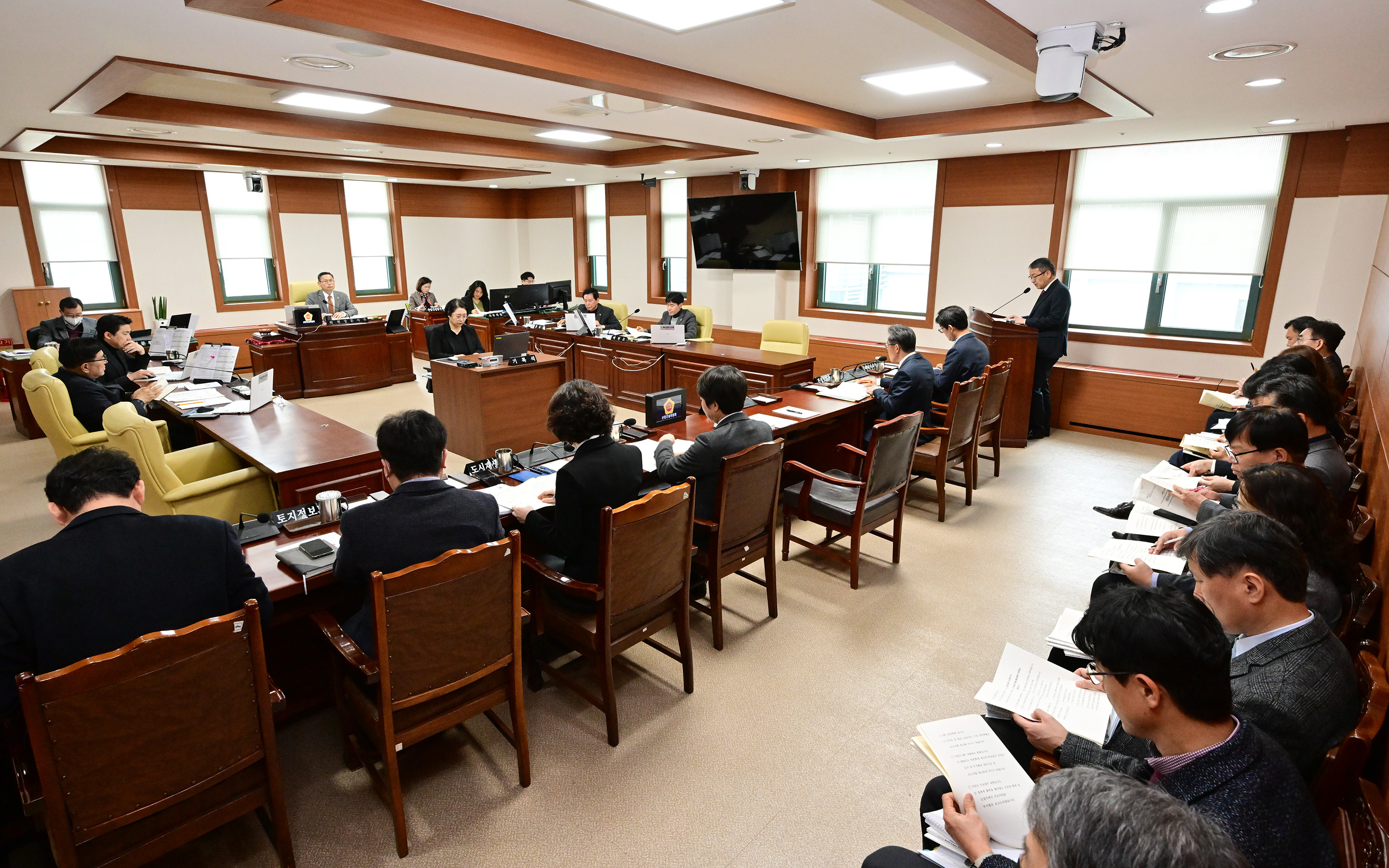 산업건설위원회, 건설주택국 소관 2024년도 주요업무보고 청취1