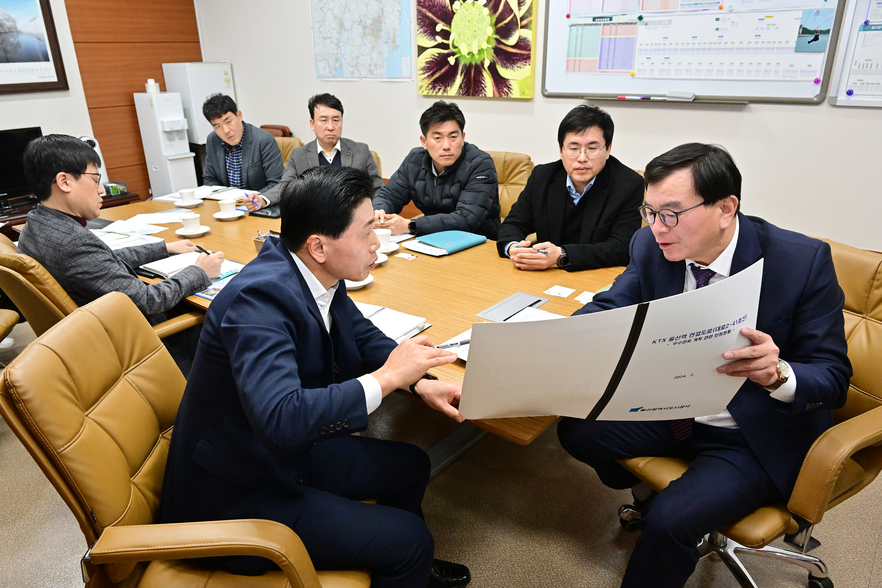 홍성우 교육위원장, 울주군 중평마을 우수관로 매설 개선방안 마련 업무협의4