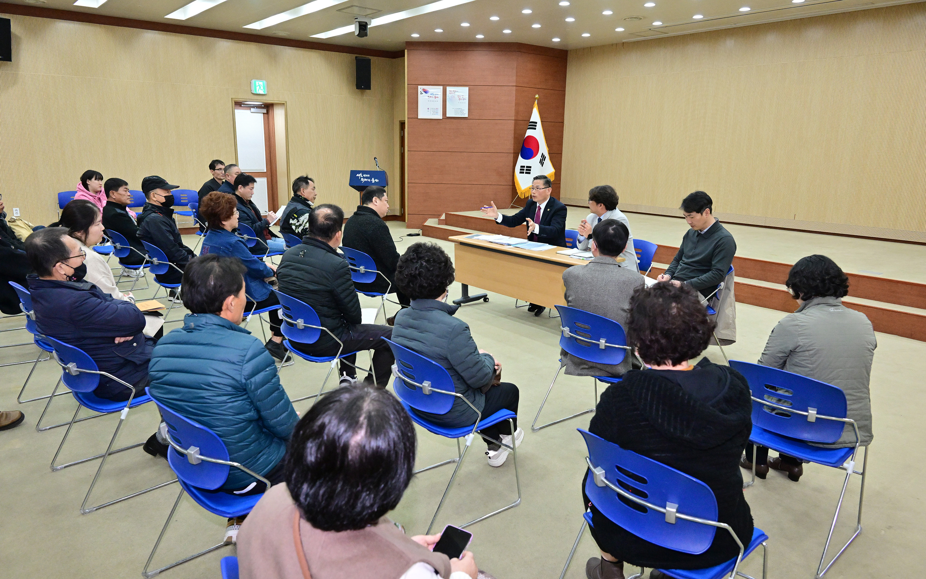 문석주 산업건설위원장, 북구 신천동 지역주택조합 관련 민원청취 및 방안논의8